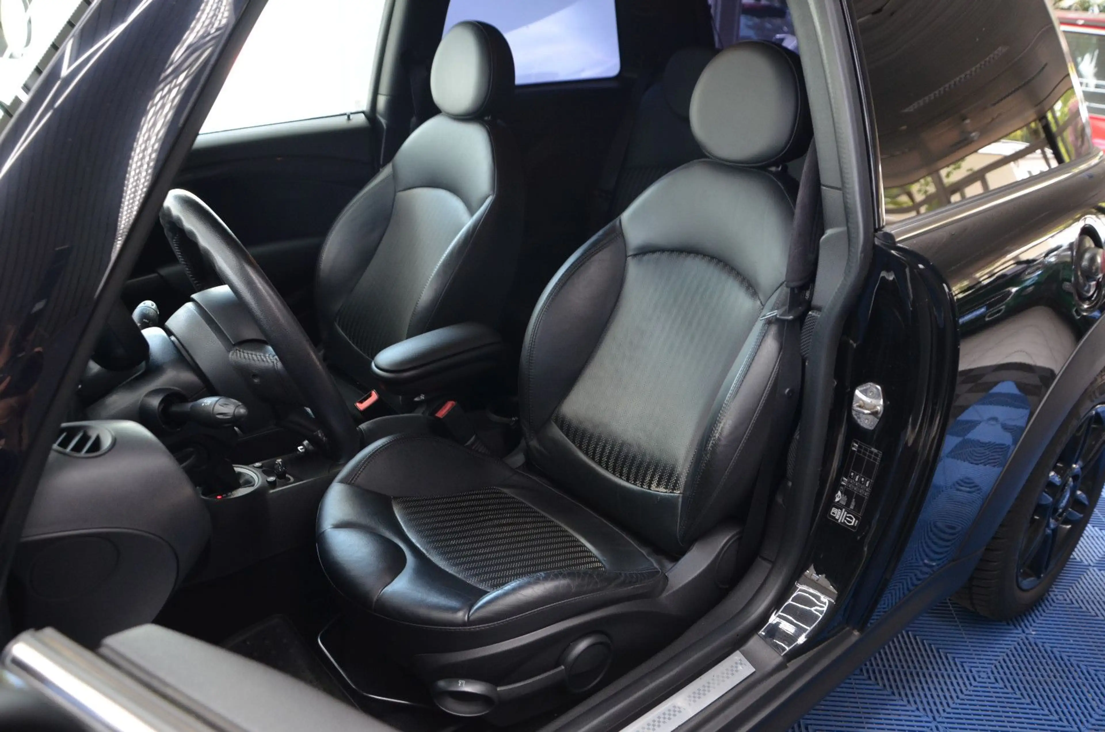 MINI Cooper S *AUTOMATIK*LEDER*NAVI*SITZHZG*TÜV 03-27 — photo 9