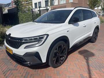 E-Tech full hybrid 200 esprit Alpine 7p | Trekhaak