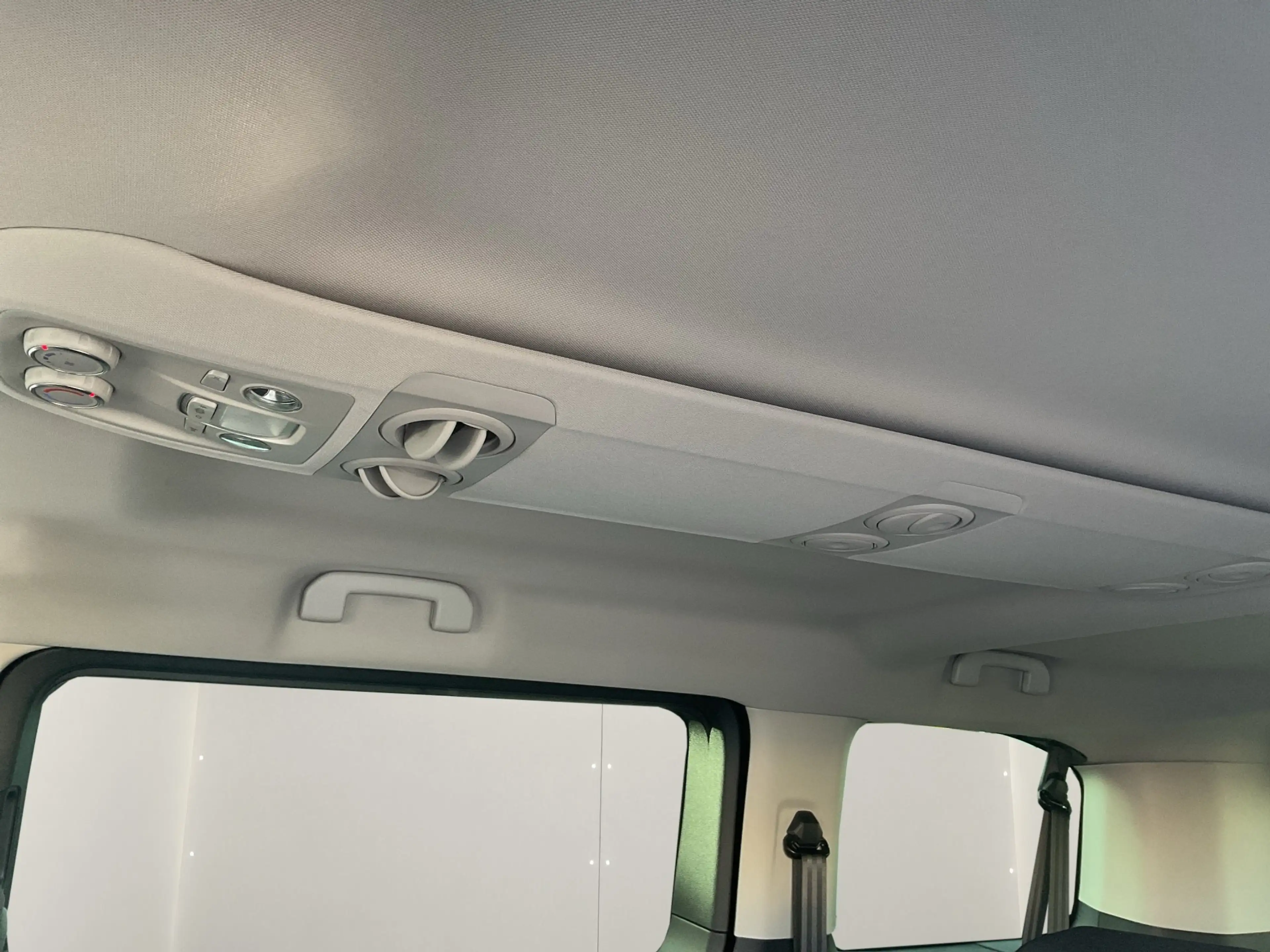 Citroen Spacetourer 2.2 Diesel 180 Plus M *AHK*Klimaauto. — photo 20
