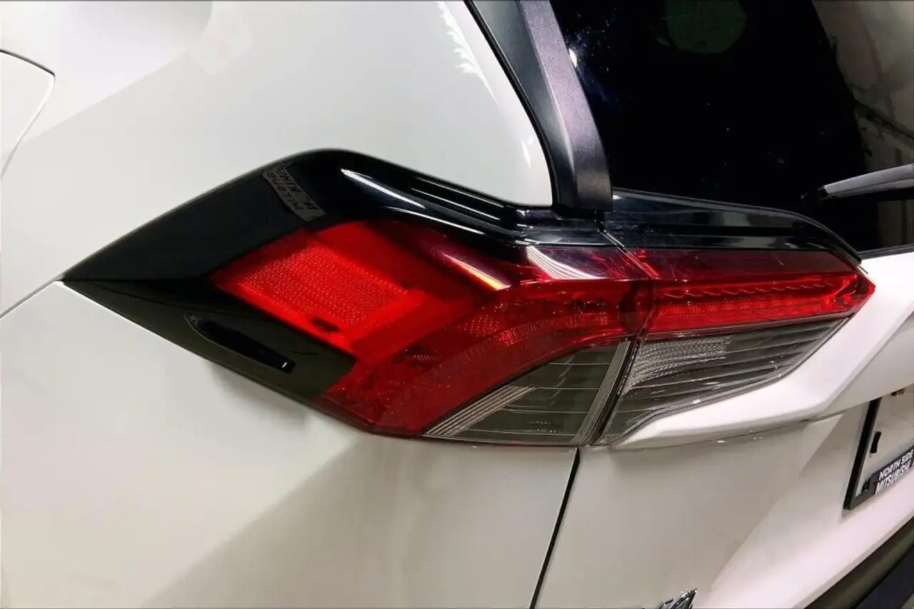 Toyota RAV 4 снимка Toyota RAV 4