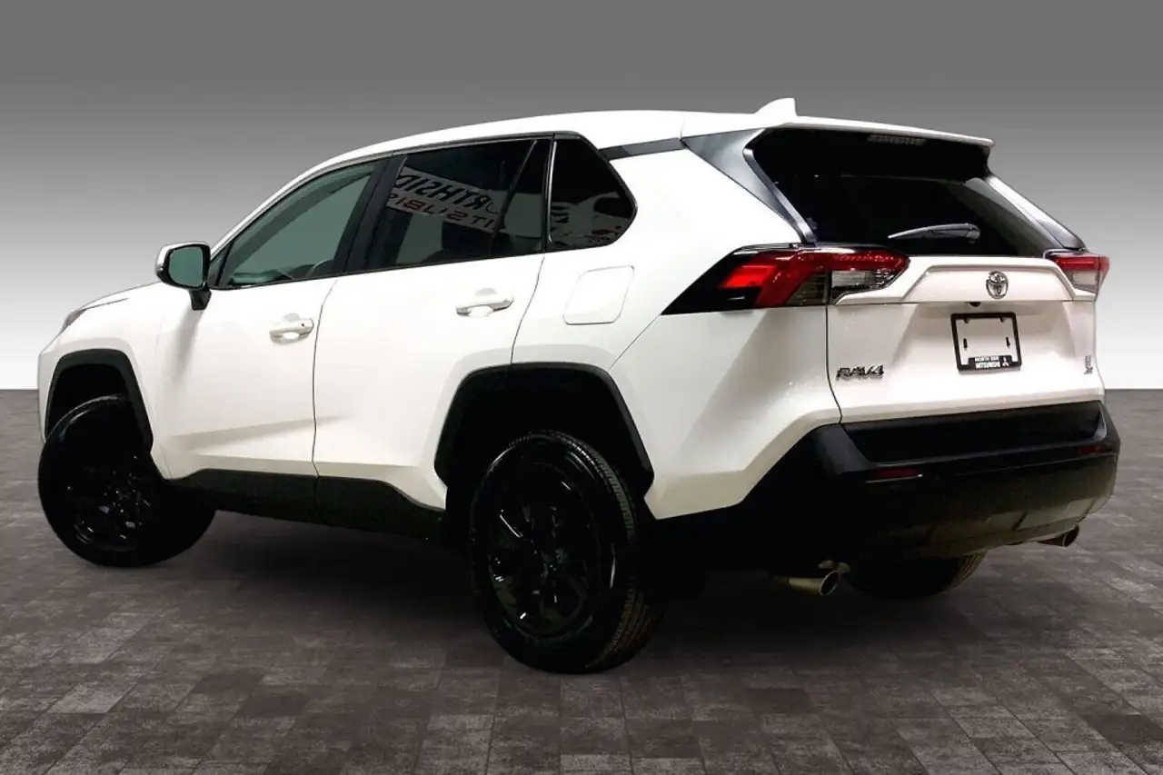 Toyota RAV 4 снимка Toyota RAV 4