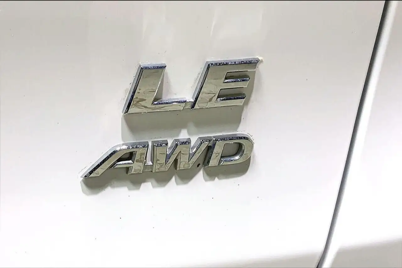 Toyota RAV 4 снимка Toyota RAV 4