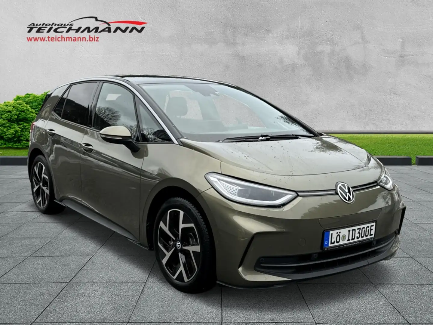 Volkswagen ID.3 Pro +WärmeP+Matrix+Navi+19''+ Grün - 2