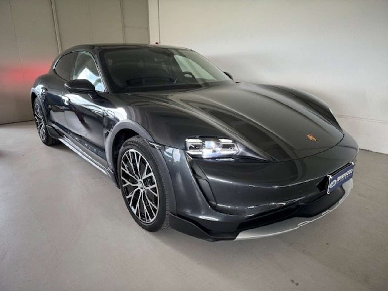 Porsche Taycan Cross turismo 5 p.sti Performance battery
