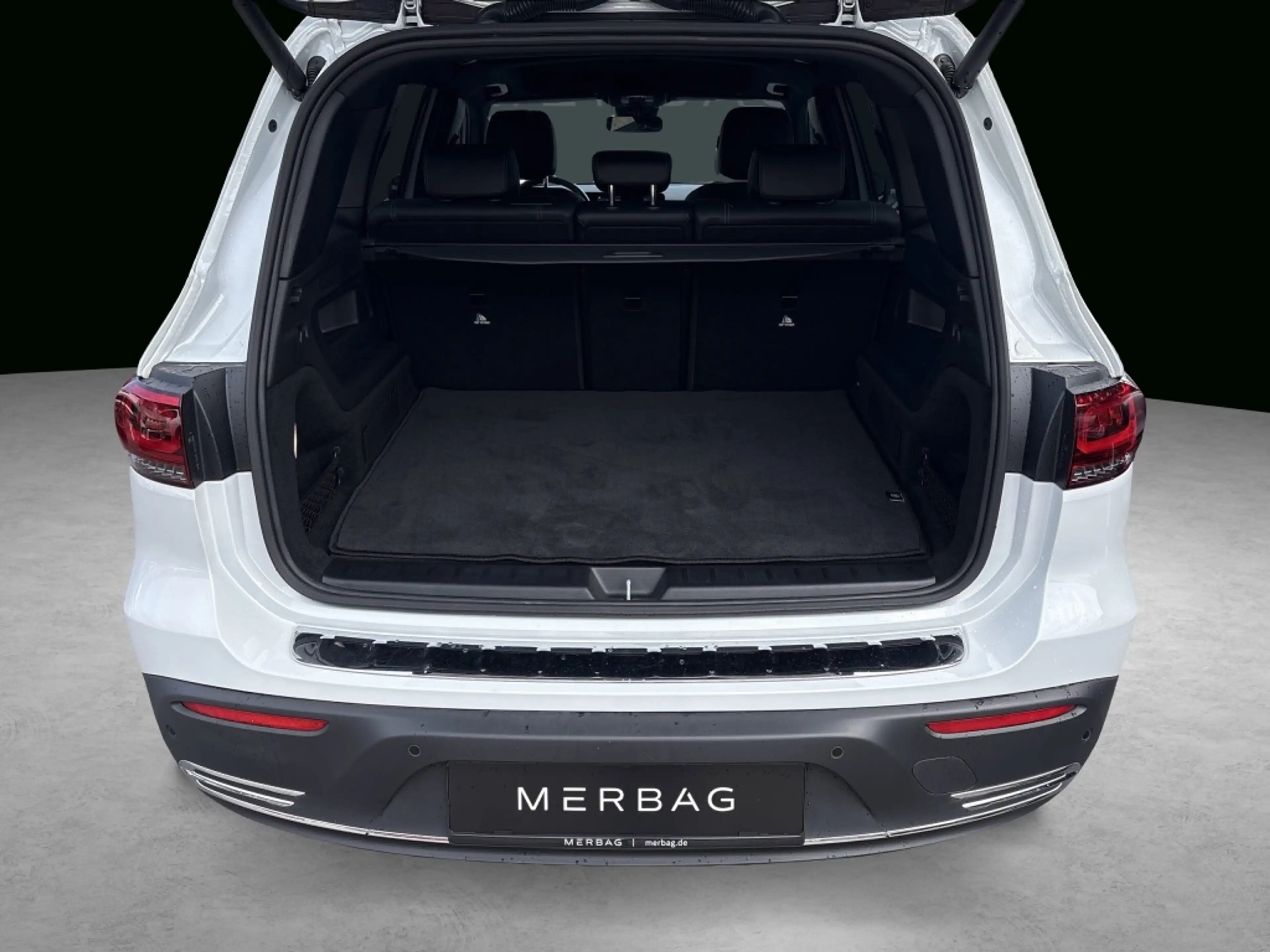 Mercedes-Benz EQB 300 4MATIC Progr. PANO SOUND NAVI MEMORY — photo 7