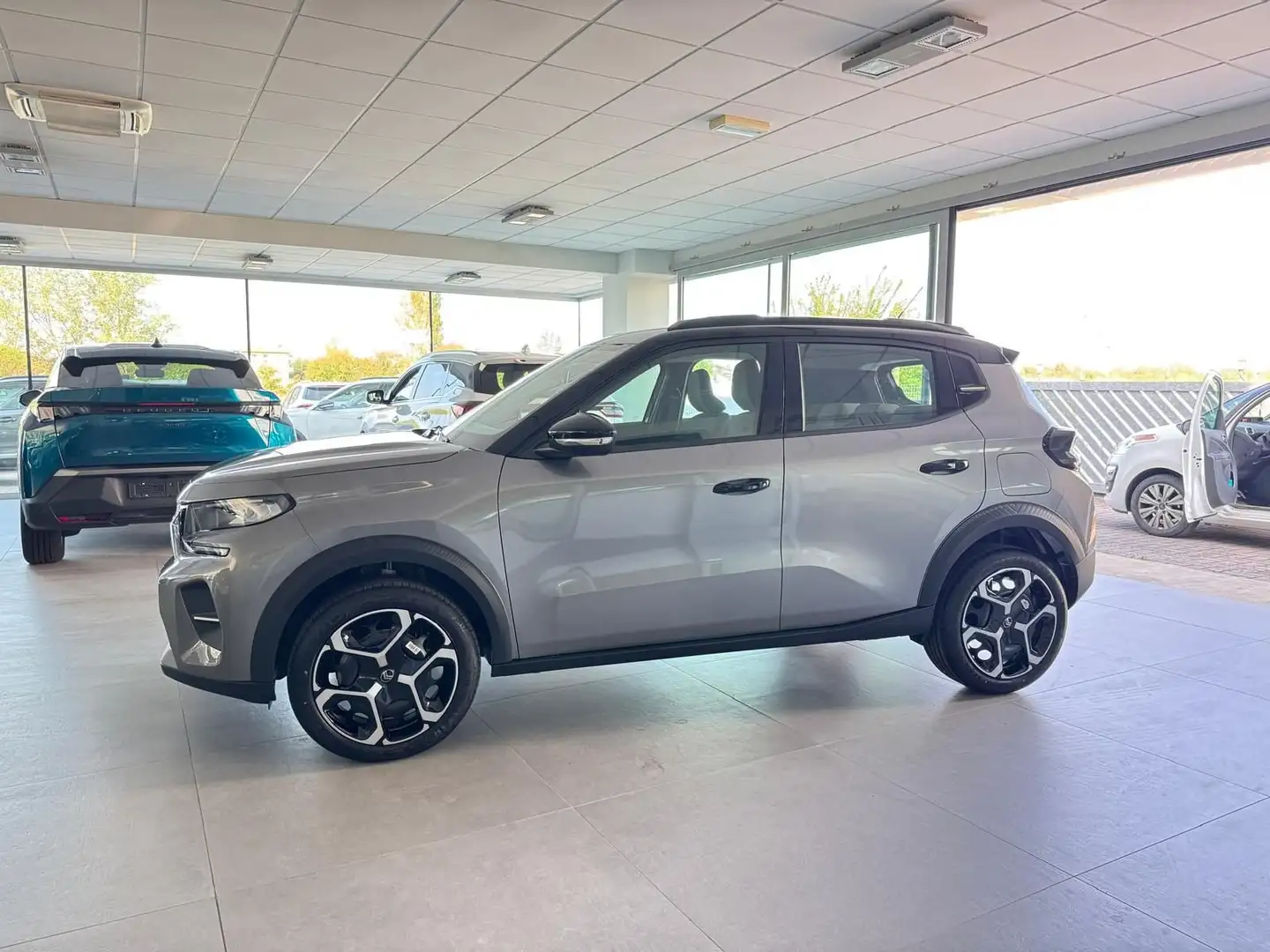 Citroen C3 C3 PureTech 100 S&S Plus Grigio - 2