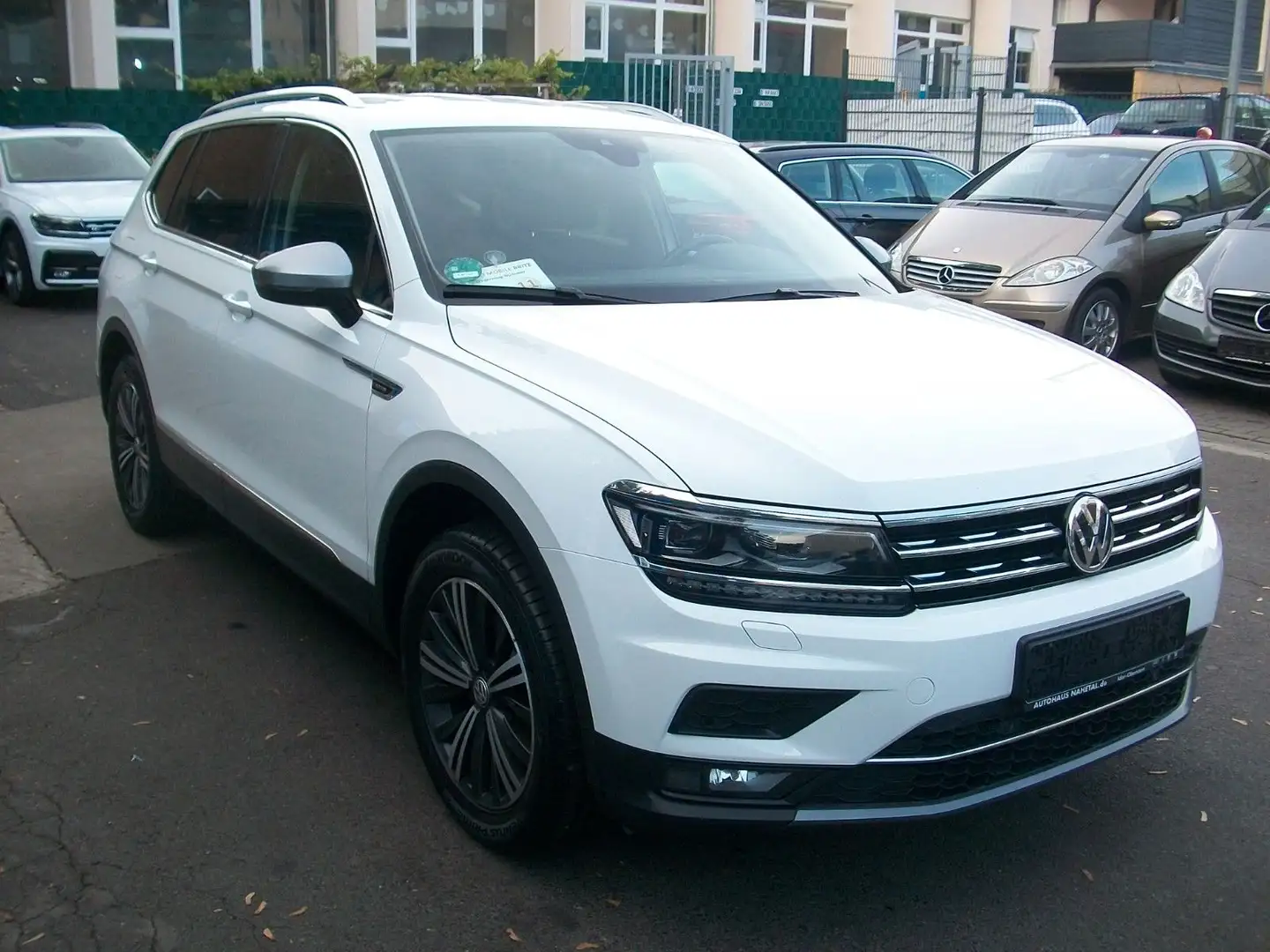 Volkswagen Tiguan Allspace 2.0TDI Highline 4Motion*DSG*Navi Weiß - 2