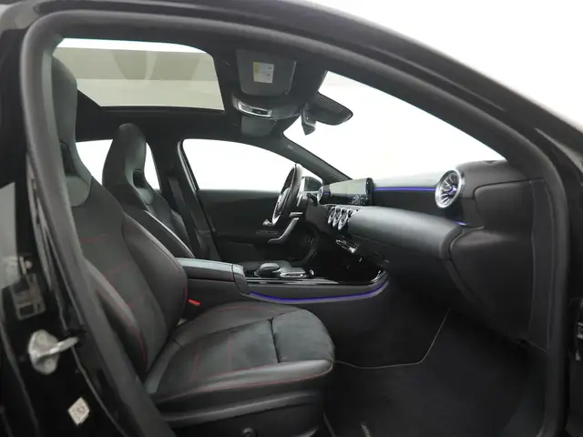 Mercedes-Benz A-Class view 3