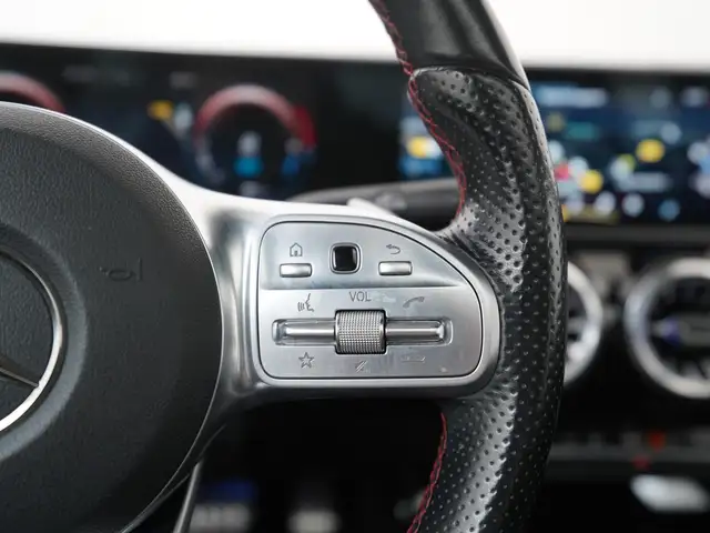 Mercedes-Benz A-Class view 9