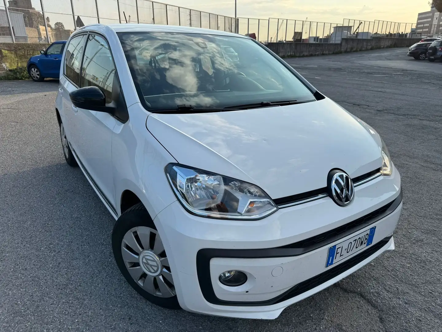 Volkswagen up! up! 5p 1.0 Move 60cv Weiß - 1