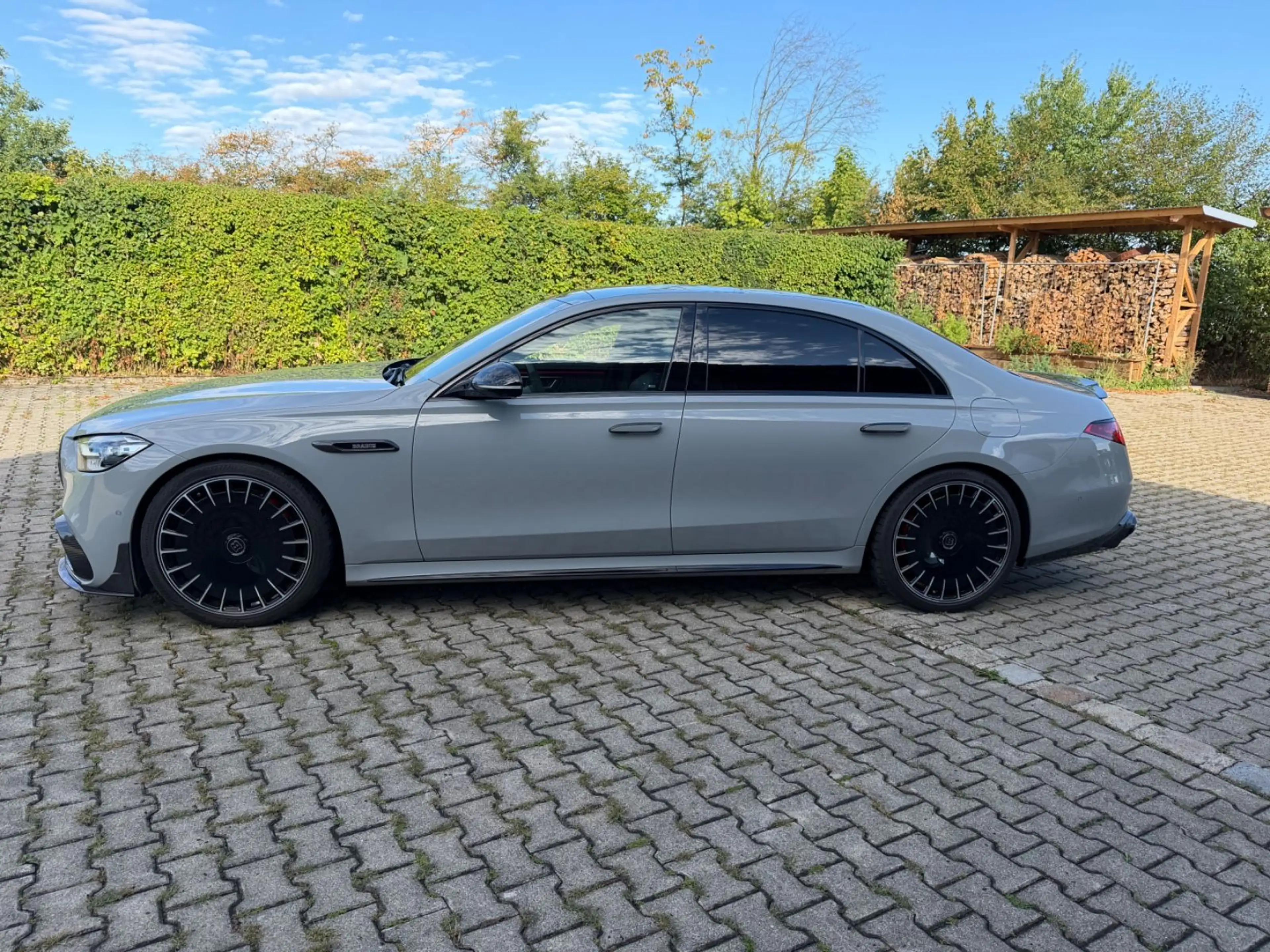 Mercedes-Benz S 63 AMG Brabus 930 S 63 AMG S S 63 AMG e 4Matic+ L — photo 3