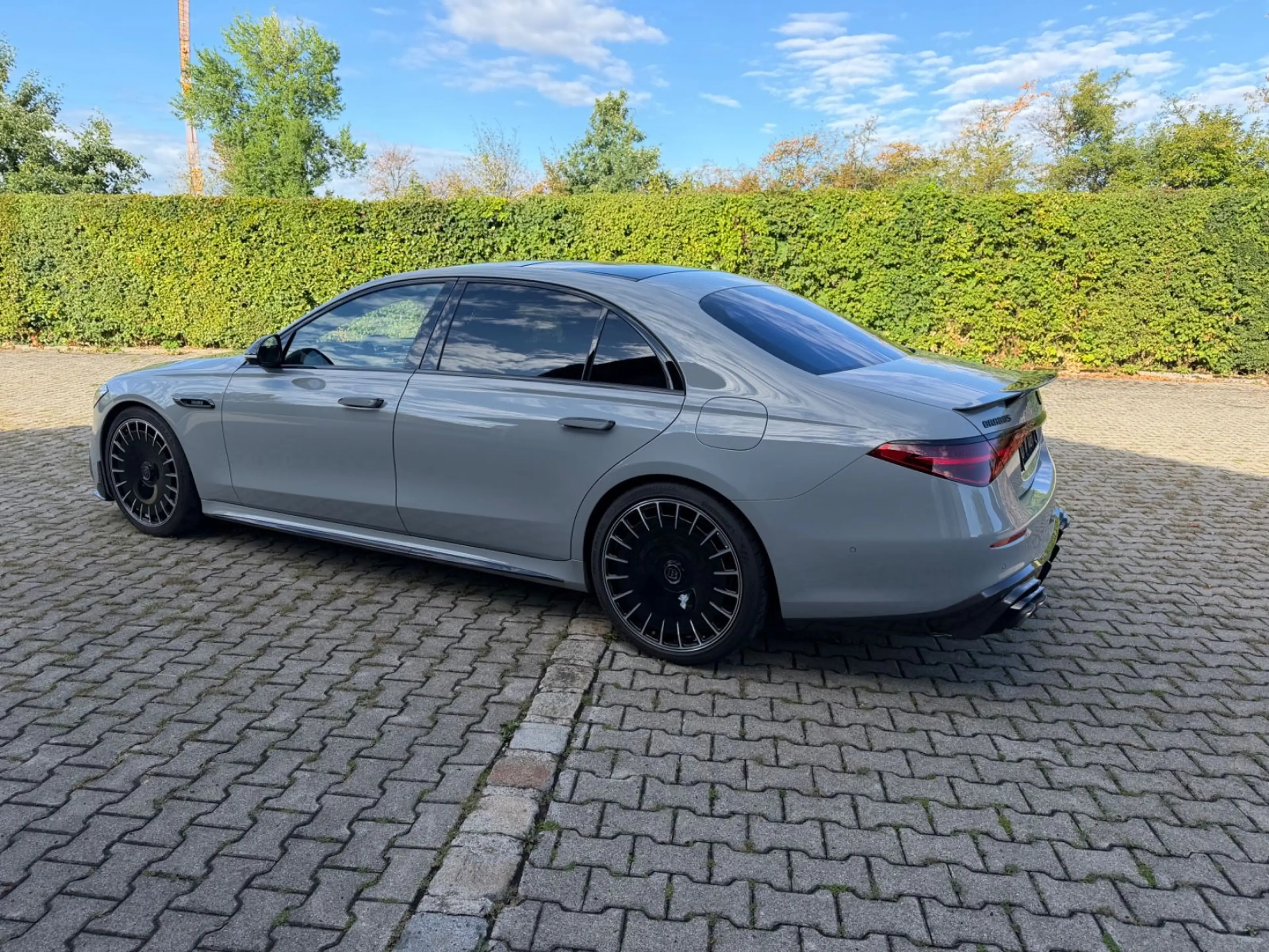 Mercedes-Benz S 63 AMG Brabus 930 S 63 AMG S S 63 AMG e 4Matic+ L — photo 4
