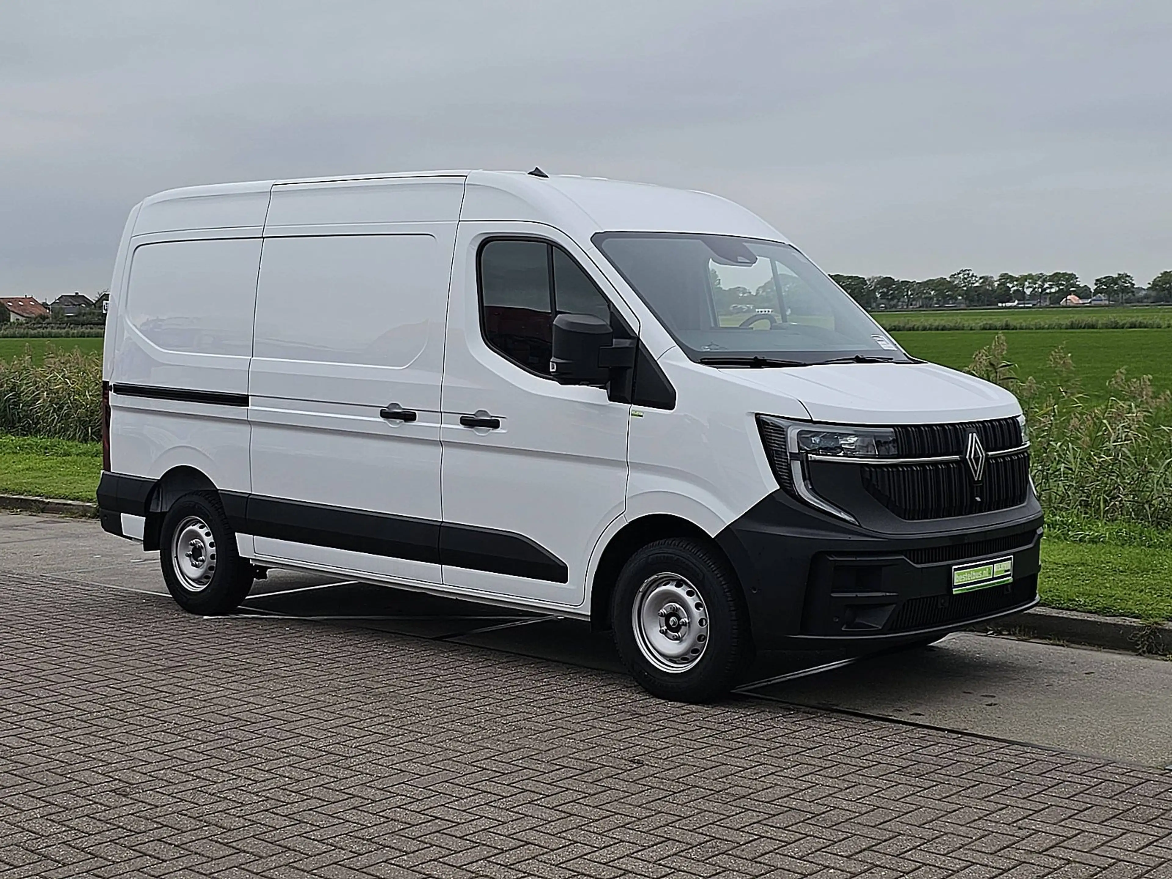 Renault Master 2.0 L2H2 LED Trekhaak — photo 5