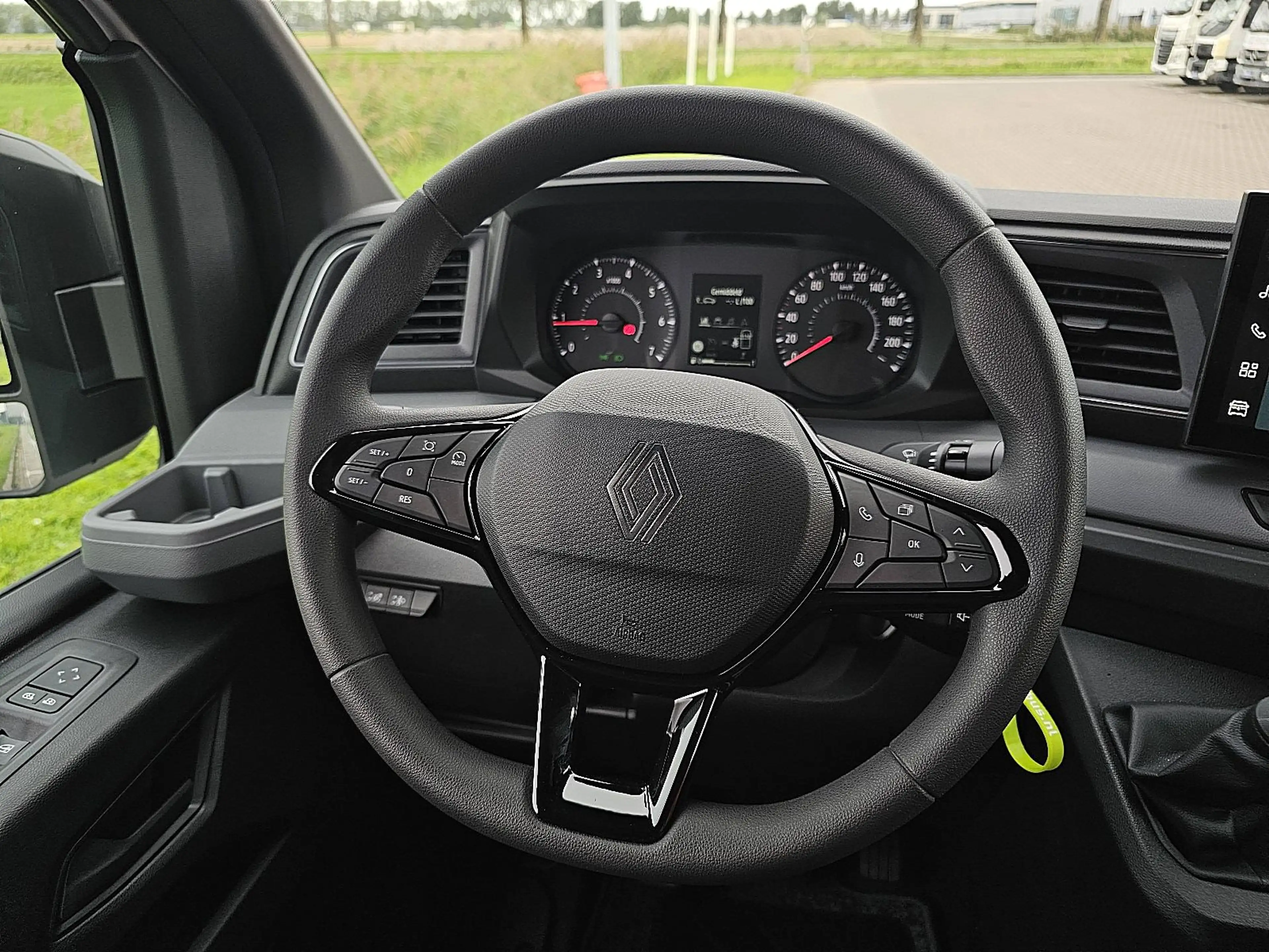 Renault Master 2.0 L2H2 LED Trekhaak — photo 11