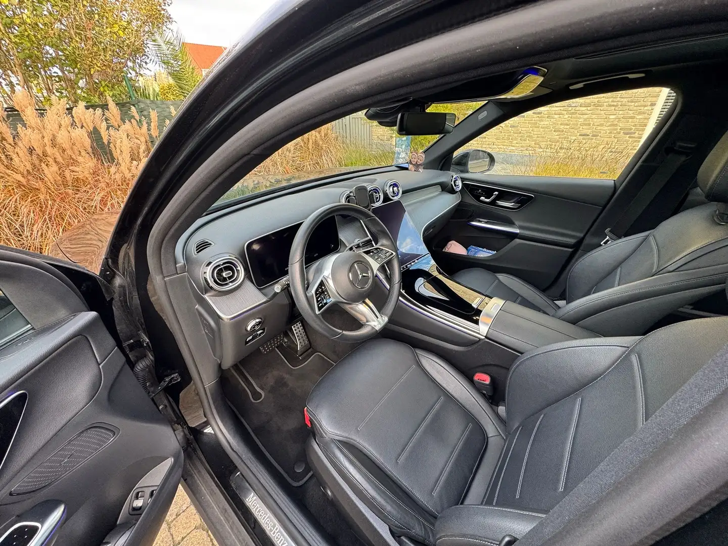 Mercedes-Benz GLC 300 Luxury Line - 2