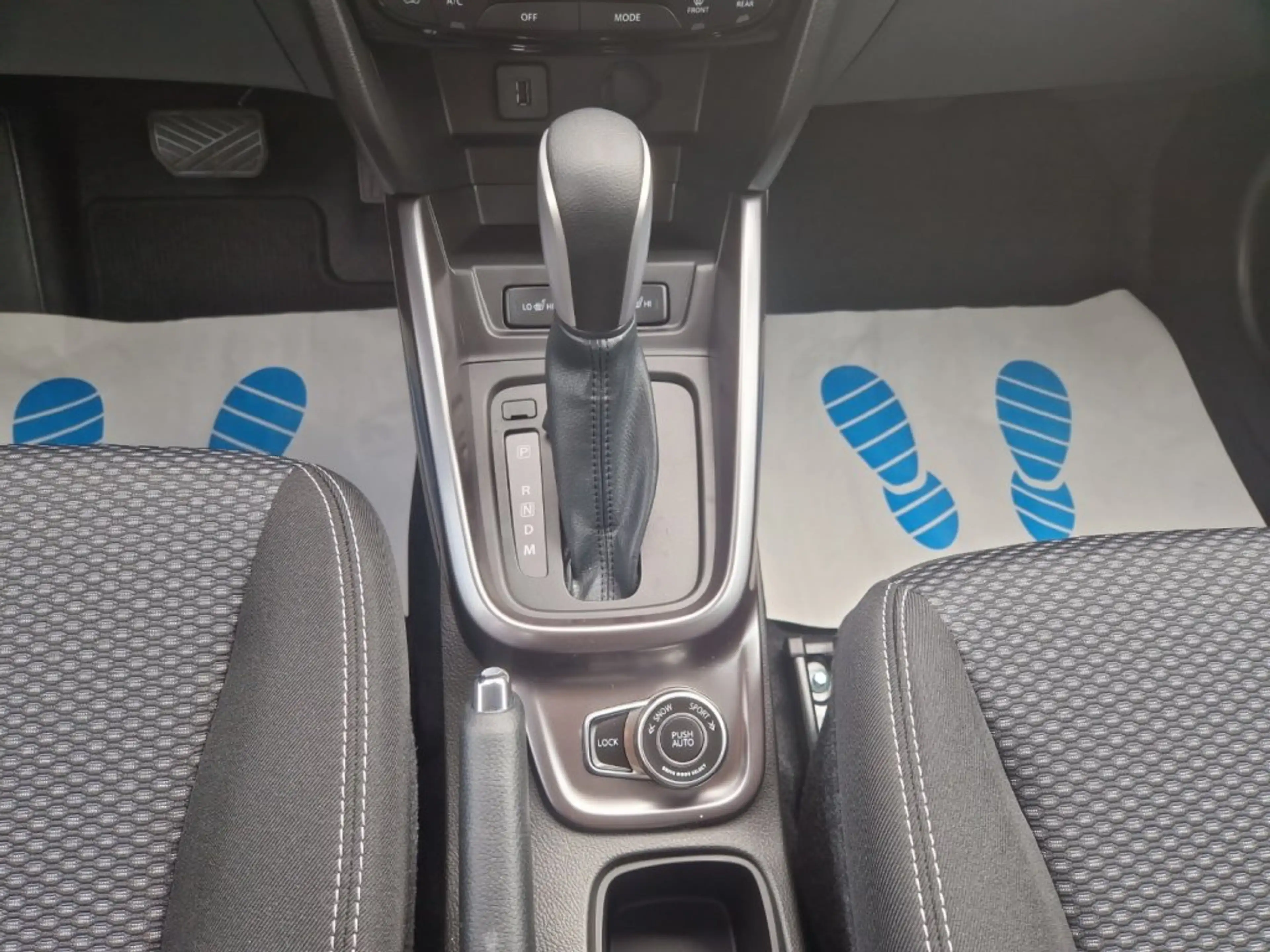 Suzuki Vitara Shine 1,4 DITC Hybrid Allgrip 6AT — photo 13