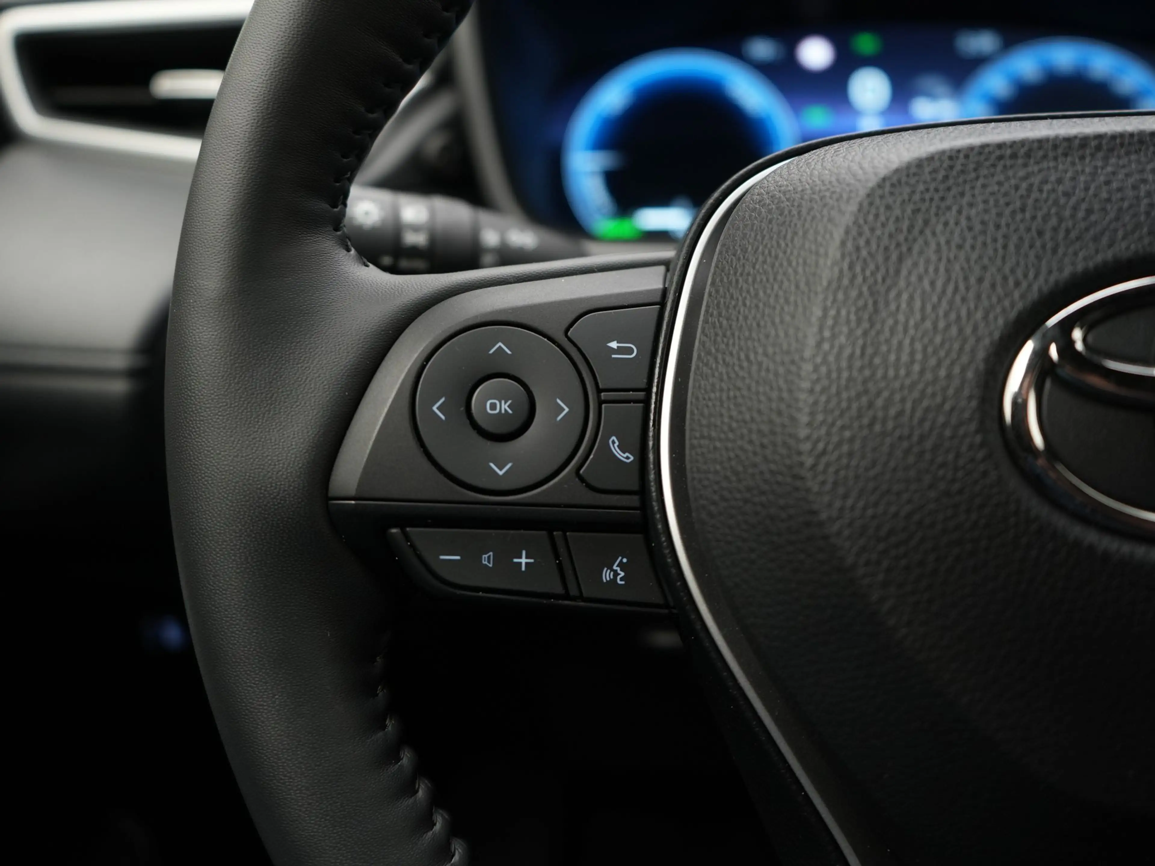Toyota Corolla Cross Hybrid 200 Executive | Stuur-Stoelverwarming | JBL — photo 4