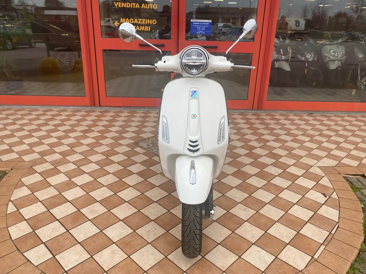 Piaggio VESPA 125 PRIMAVERA Bianco - 2