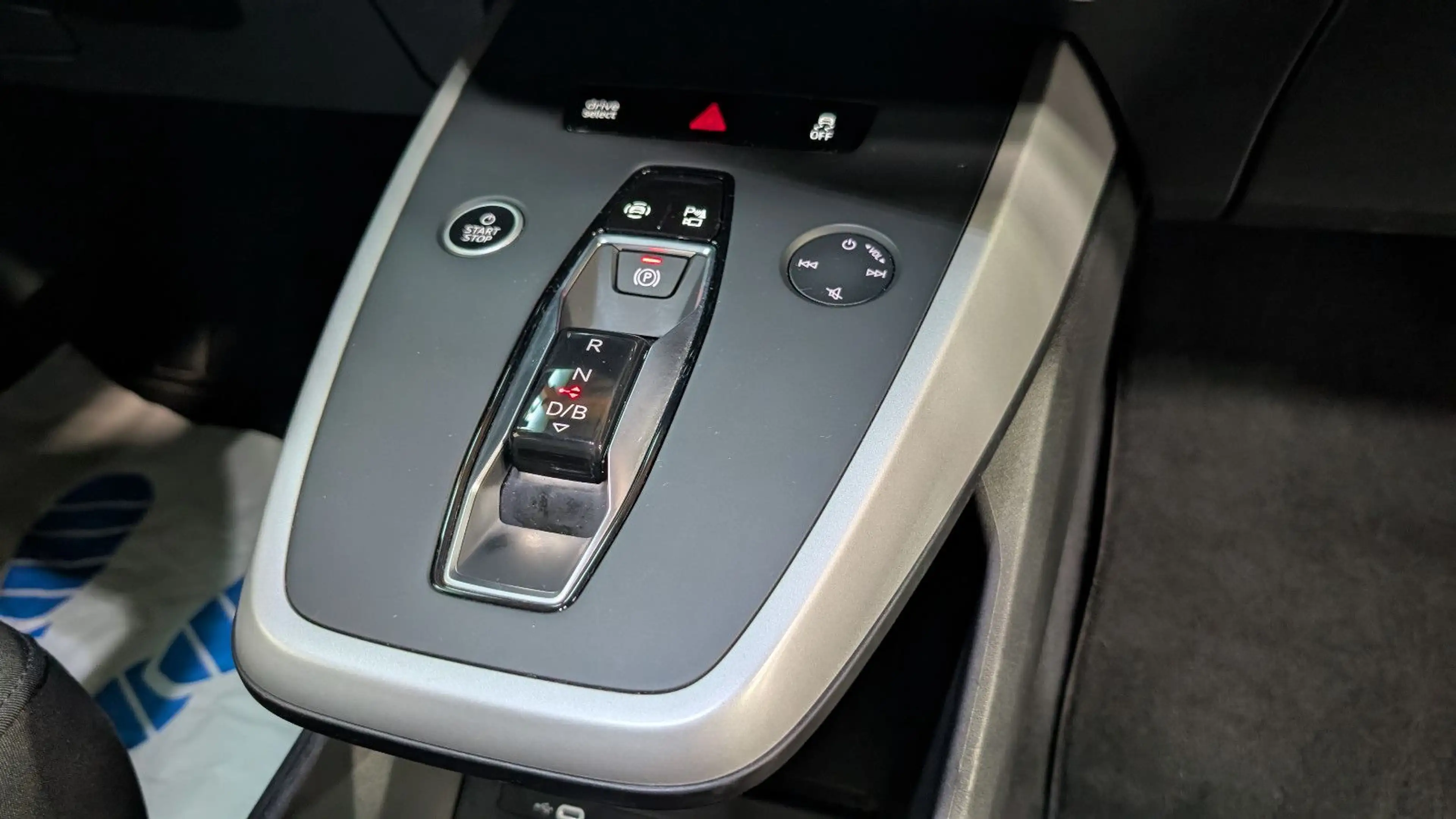 Audi Q4 e-tron e-tron Sportback 35 SONOS+HUD+ACC+KEY+KAM+LED — photo 13