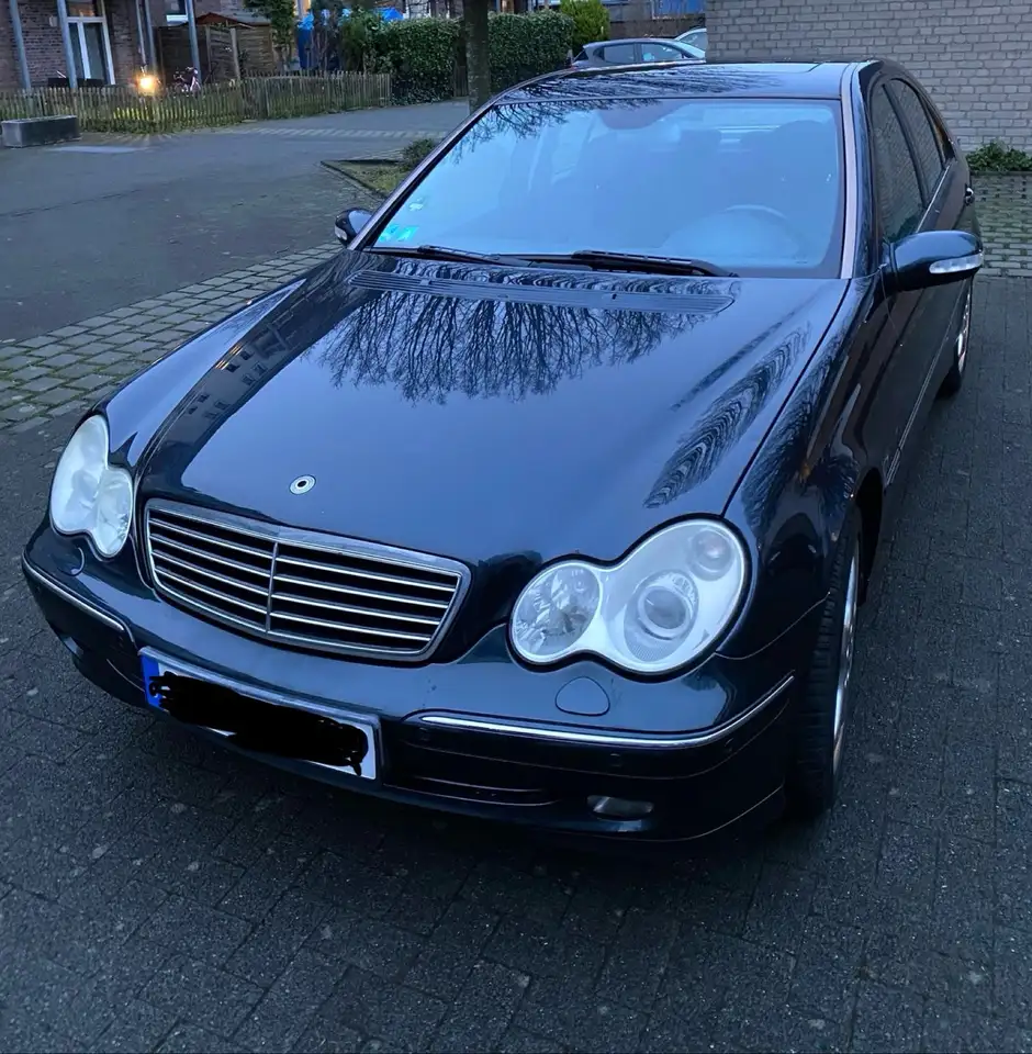 Mercedes-Benz C 320