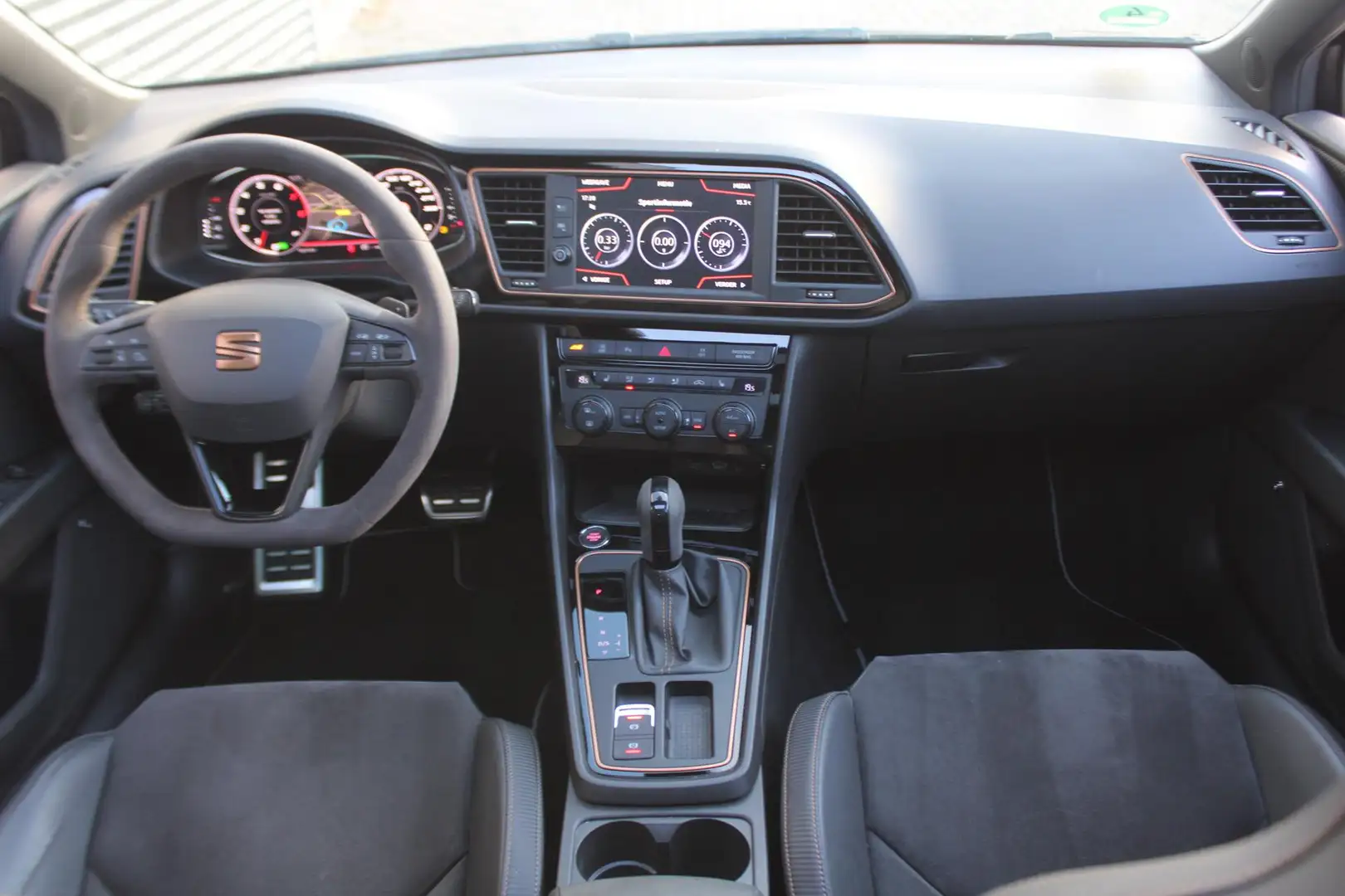 SEAT Leon ST 2.0 TSI CUPRA R 4Motion | Schaalstoelen | Panor Zwart - 2