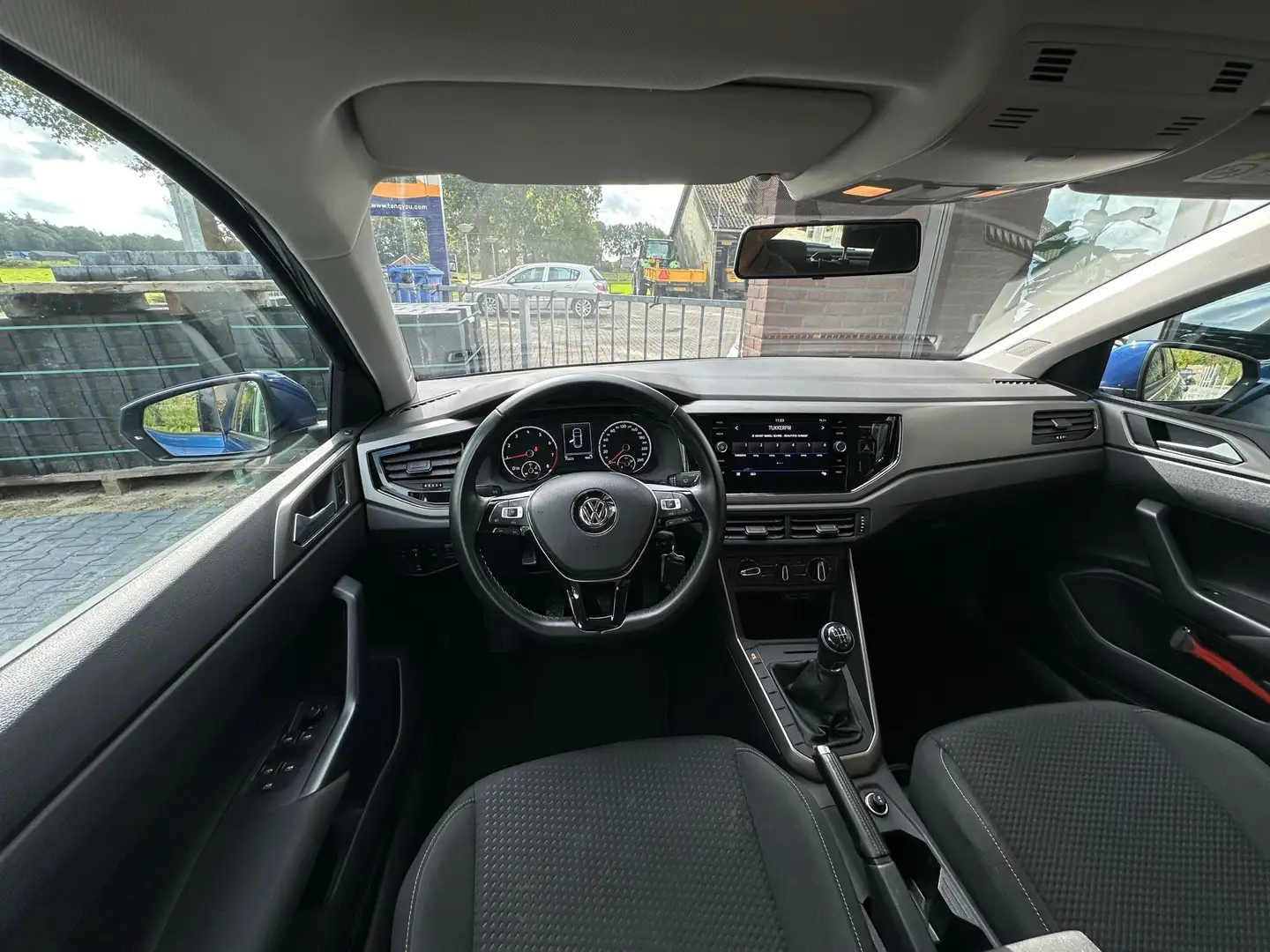 Volkswagen Polo 1.0 TSI Comfortline front assist cruise control Blau - 2
