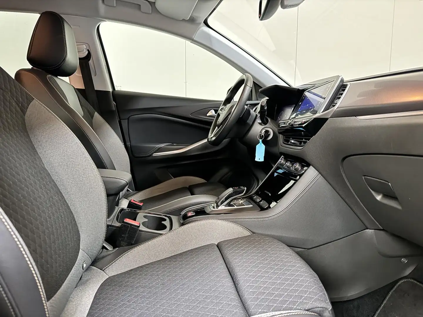 Opel Grandland X 1.2 Turbo Benzine Autom. - GPS - Topstaat! 1Ste... Gris - 2