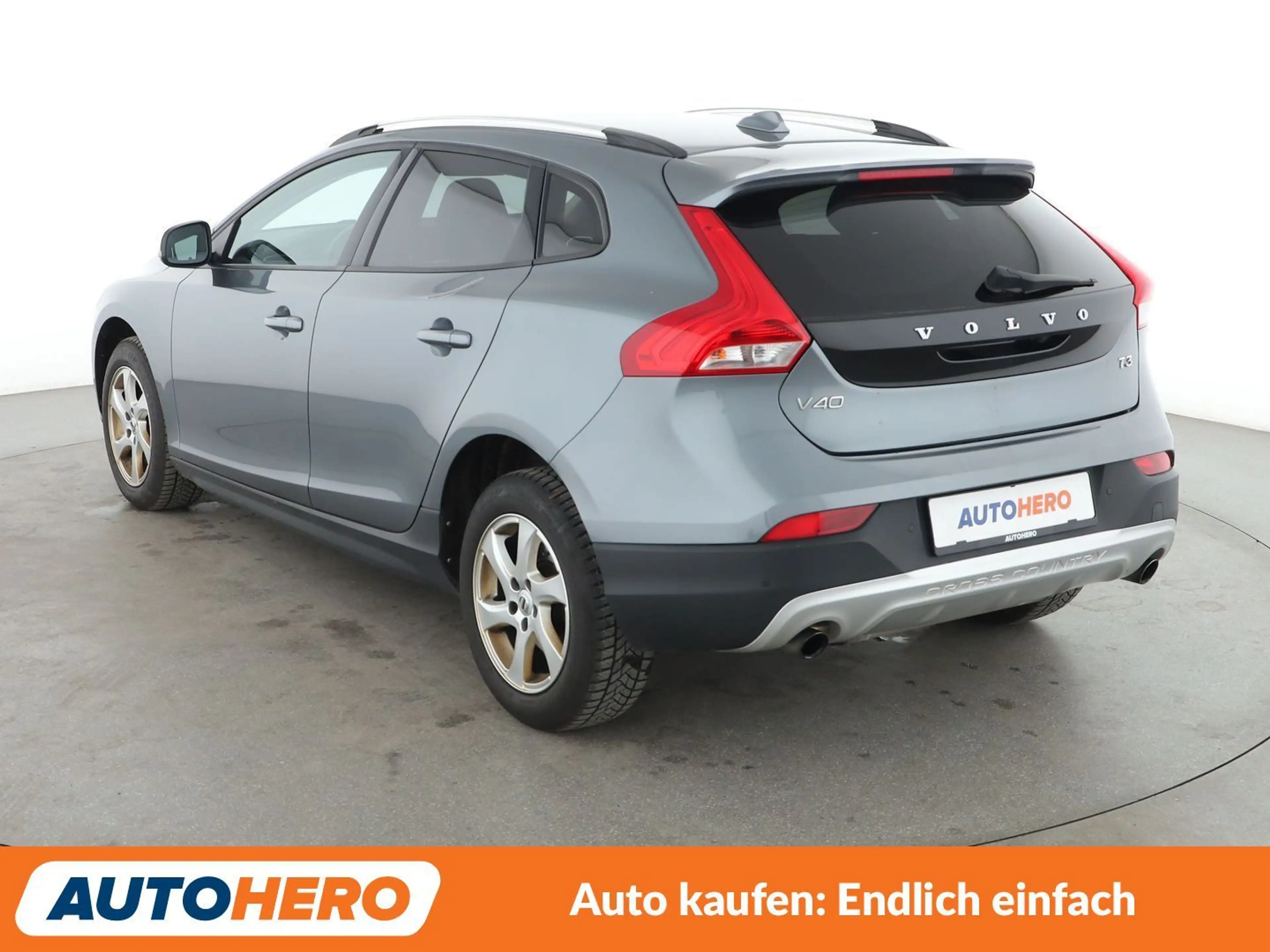 Volvo V40 Cross Country 1.5 Plus Aut.*NAVI*LED*TEMPO*CAM*PDC*SHZ* — photo 4