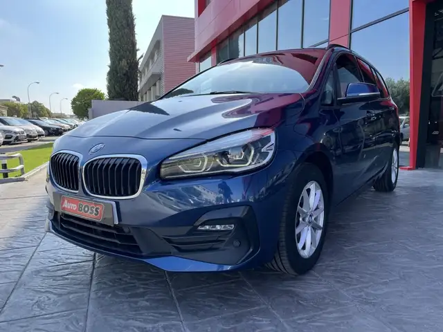 BMW 2 Series view 11