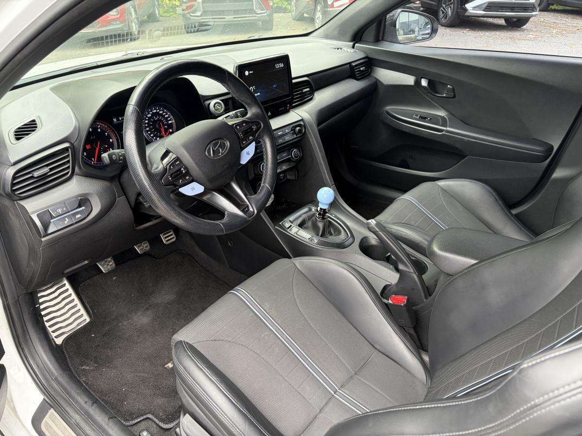 2022 Hyundai Veloster Manuelle — снимка 1