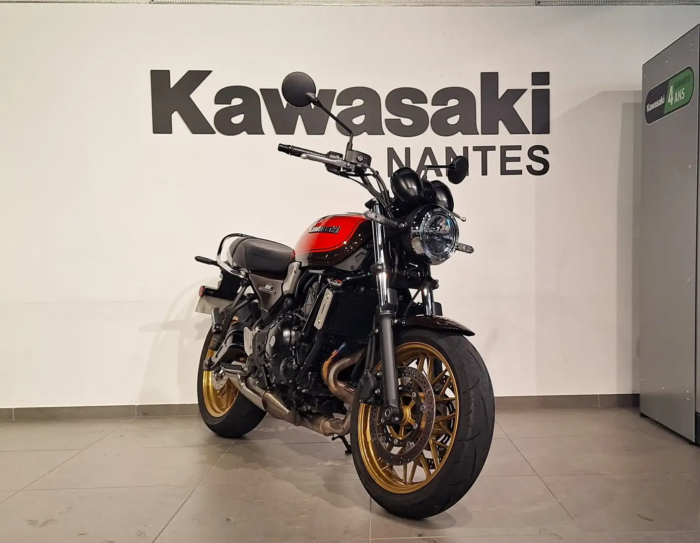 Kawasaki Z 650 RS Brun - 1