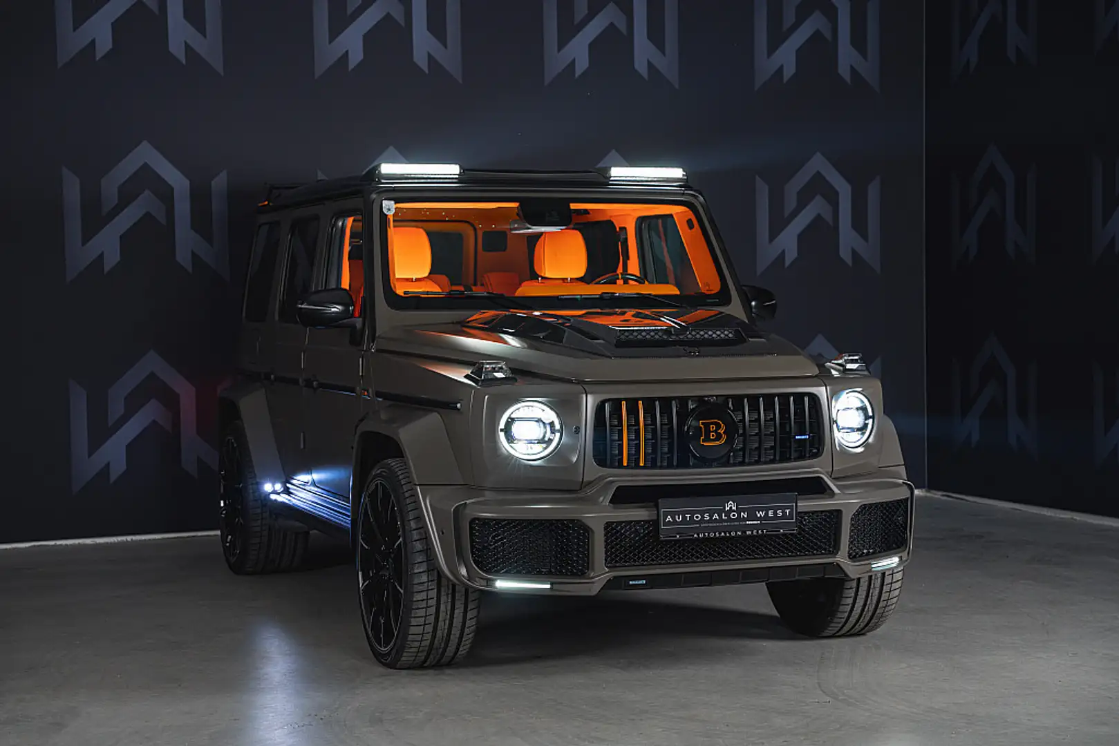 Mercedes-Benz BRABUS G700 *HERMES* Grau - 2
