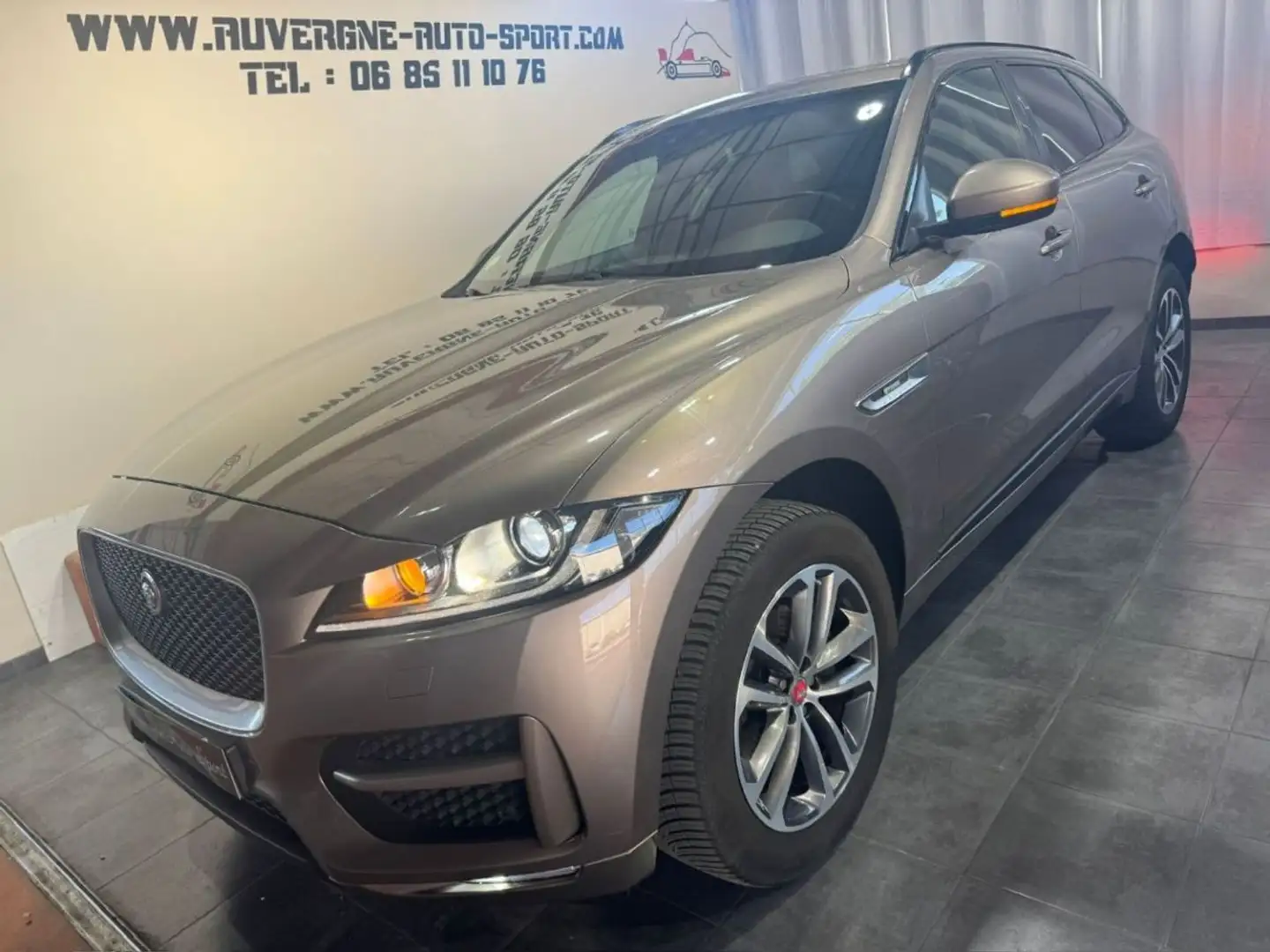 Jaguar F-Pace 2.0 D 180 R-SPORT 4X4 BVA8 Grigio - 1