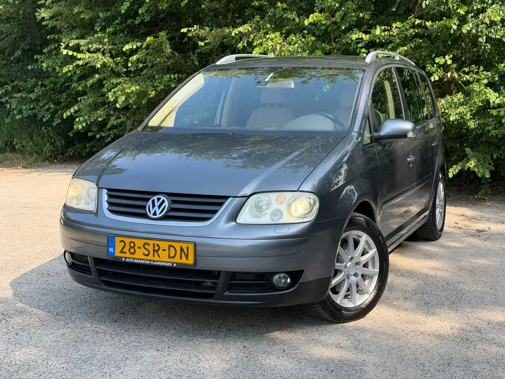 Volkswagen Touran 2006 из Европы — купить под ключ