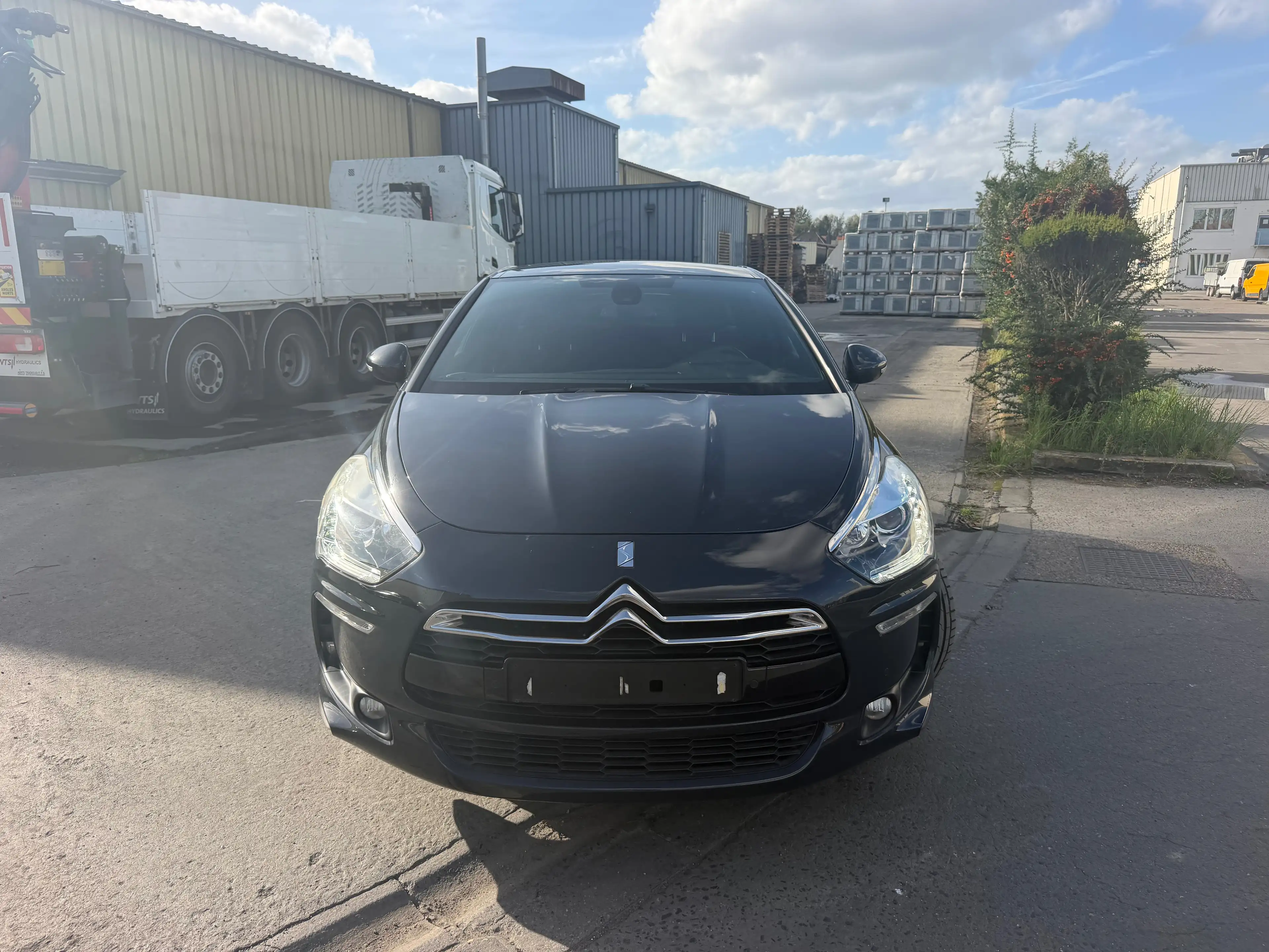 Citroen DS5 1.6 THP Be Chic Automatique — photo 2