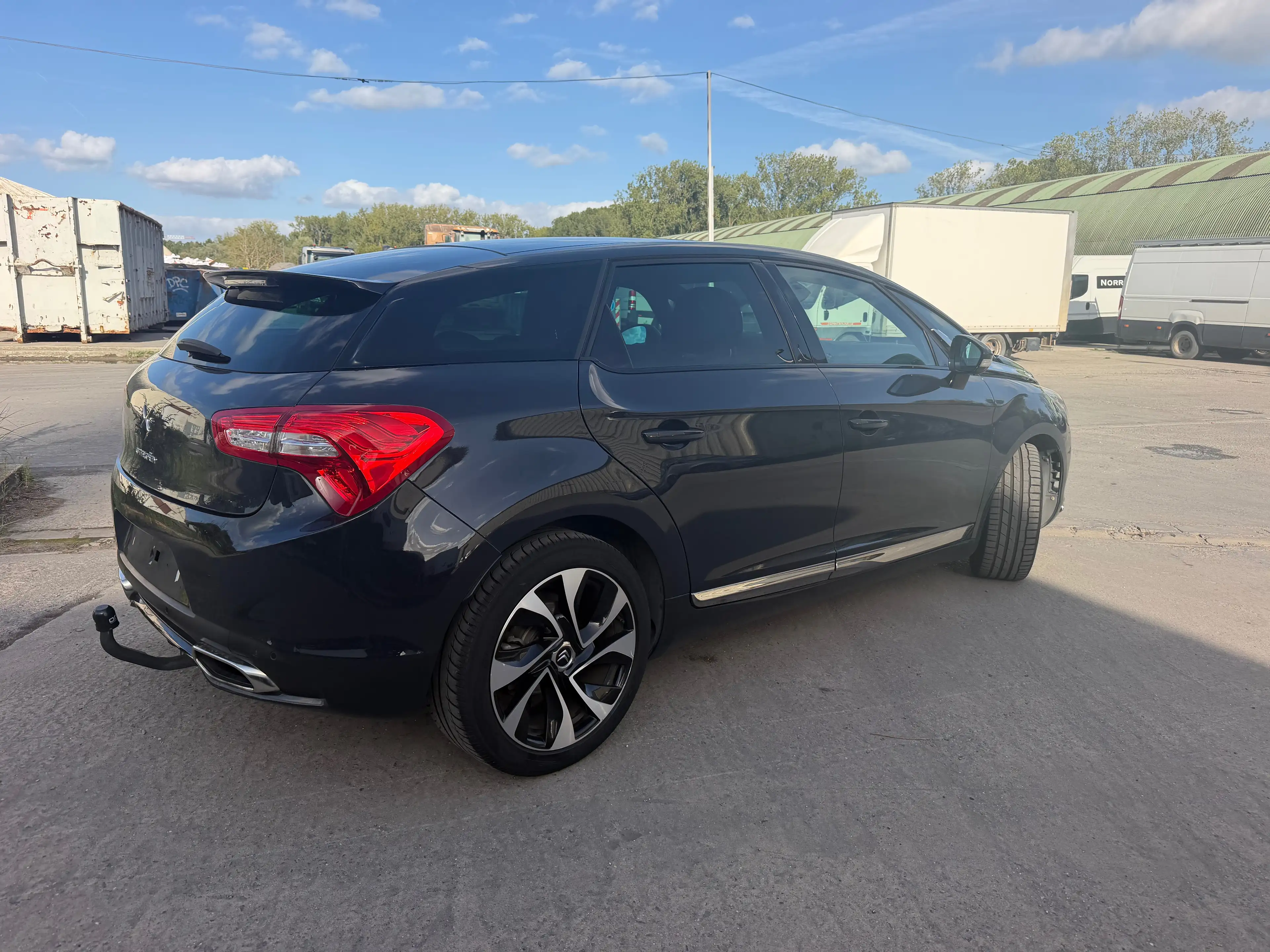 Citroen DS5 1.6 THP Be Chic Automatique — photo 6