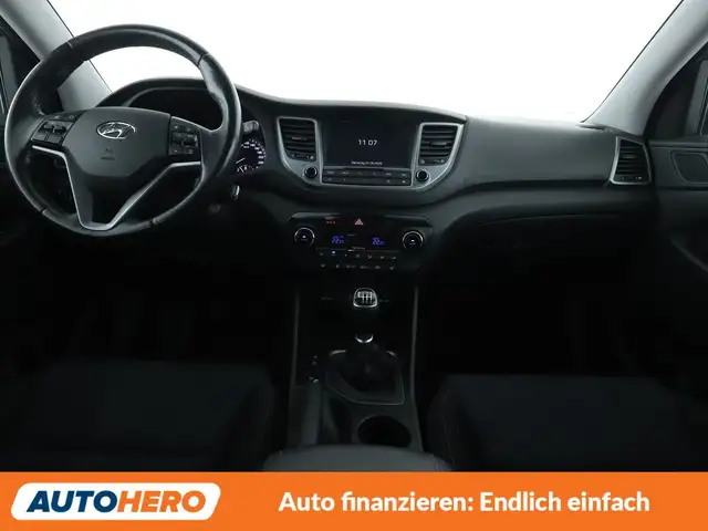 Hyundai Tucson view 12