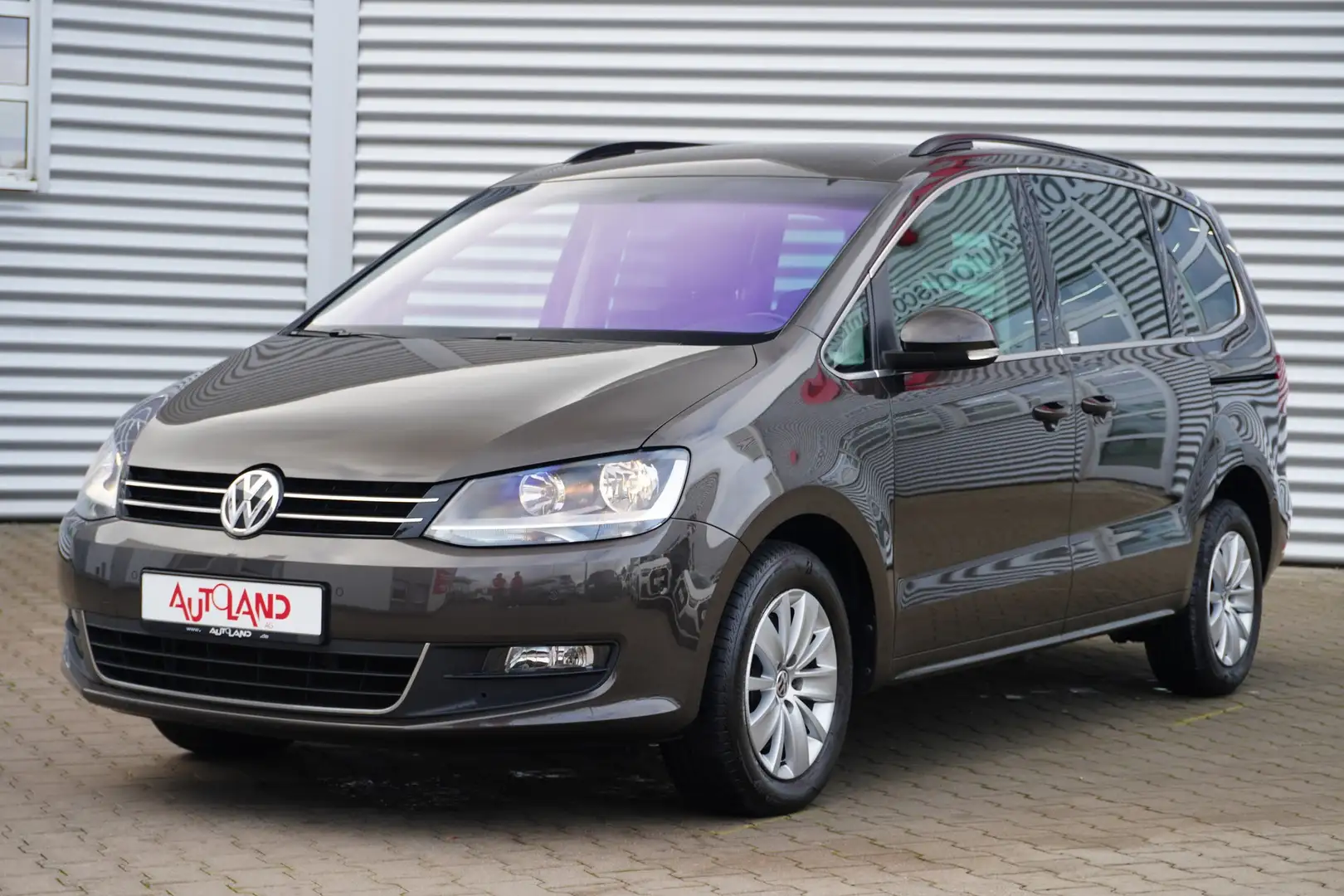 Volkswagen Sharan 2.0 TDI Comfortline BMT Navi 7-Sitzer AHK Braun - 1