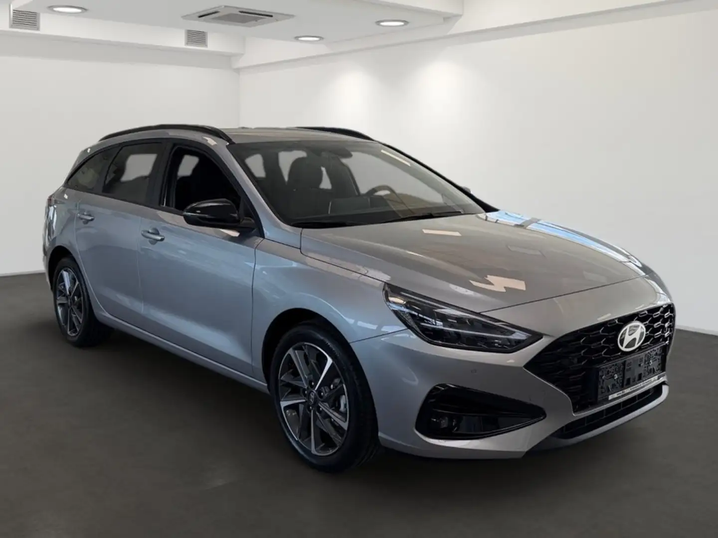 Hyundai i30 Kombi - PD GO Plus 1.0 T-GDI c6ku1 Silber - 2