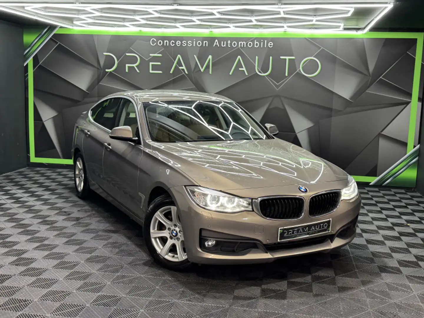 BMW 318 (F34) 318D 143CH LUXURY Beige - 1