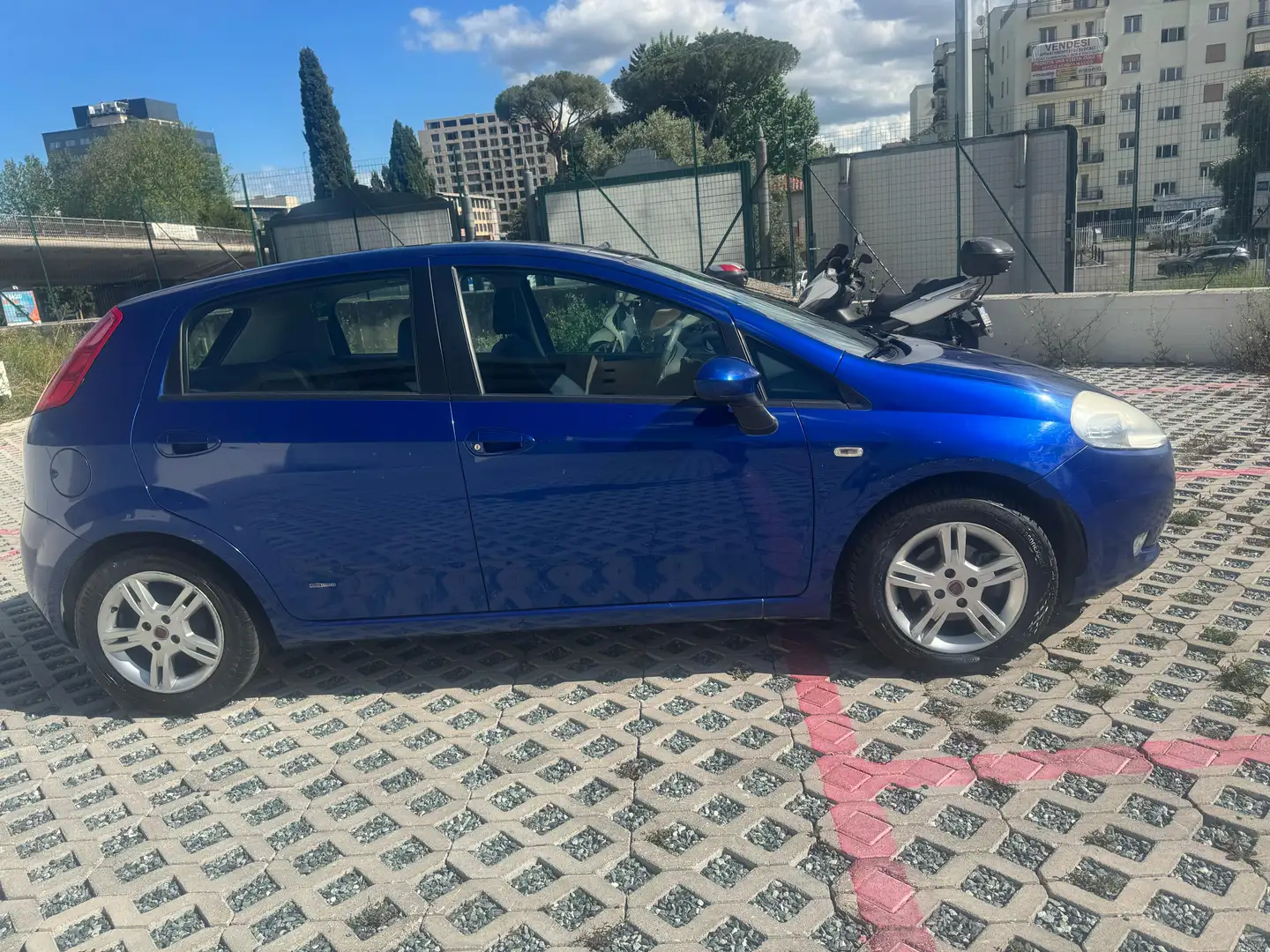 Fiat Grande Punto 5p 1.3 mjt 16v Dynamic 75cv - 2