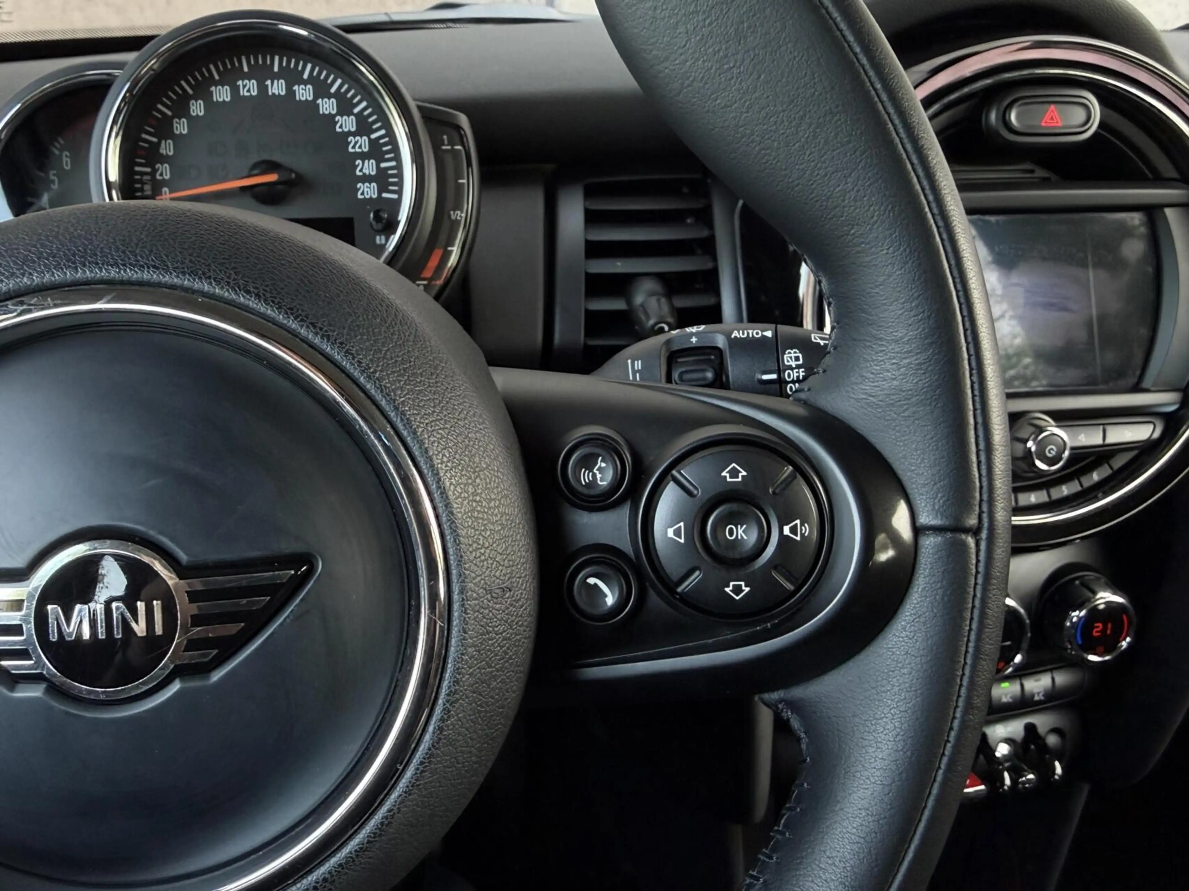 MINI One 5-Deurs 1.5 Pepper | CarPlay | 1ste eigenaar | Dea — photo 13