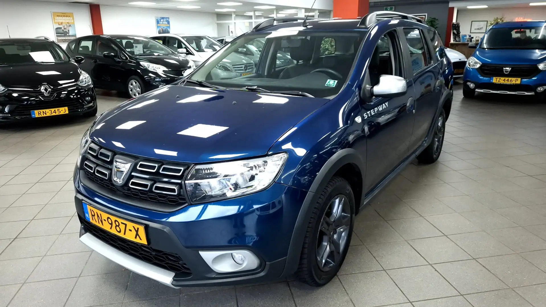 Dacia Logan MCV 0.9 TCe Stepway Blauw - 1