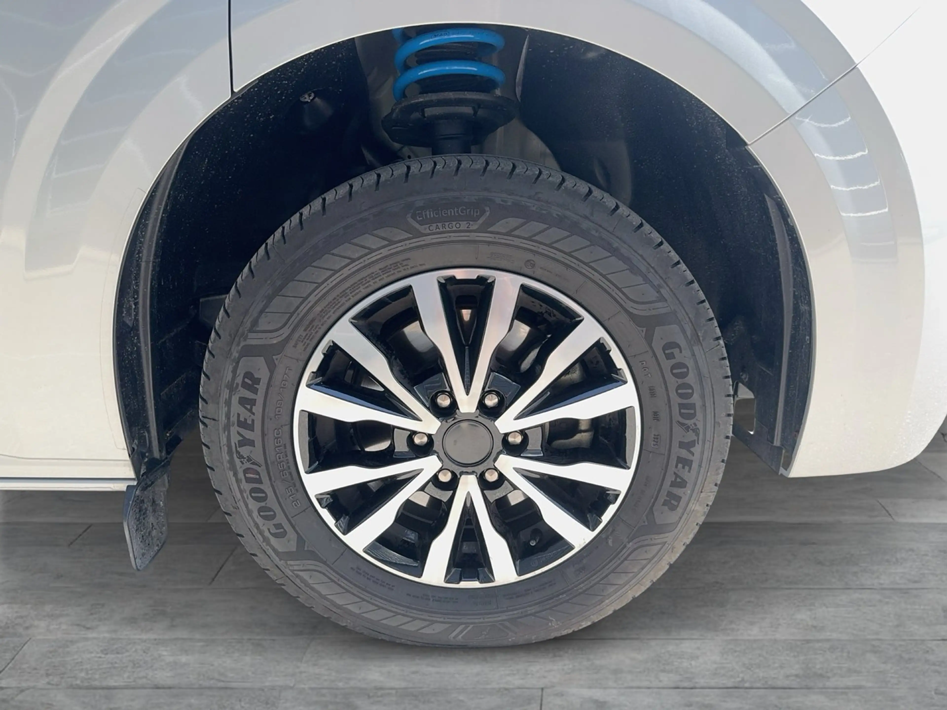 Volkswagen T7 Caravelle VW T7 Caravelle Life LR TDI 4MOTION — photo 5