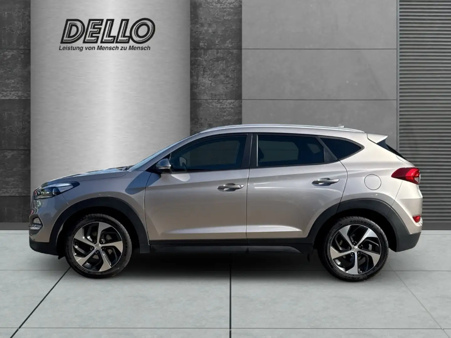 Hyundai TUCSON Advantage 1.6 Navi Mehrzonenklima Fahrerprofil SHZ Silber - 2