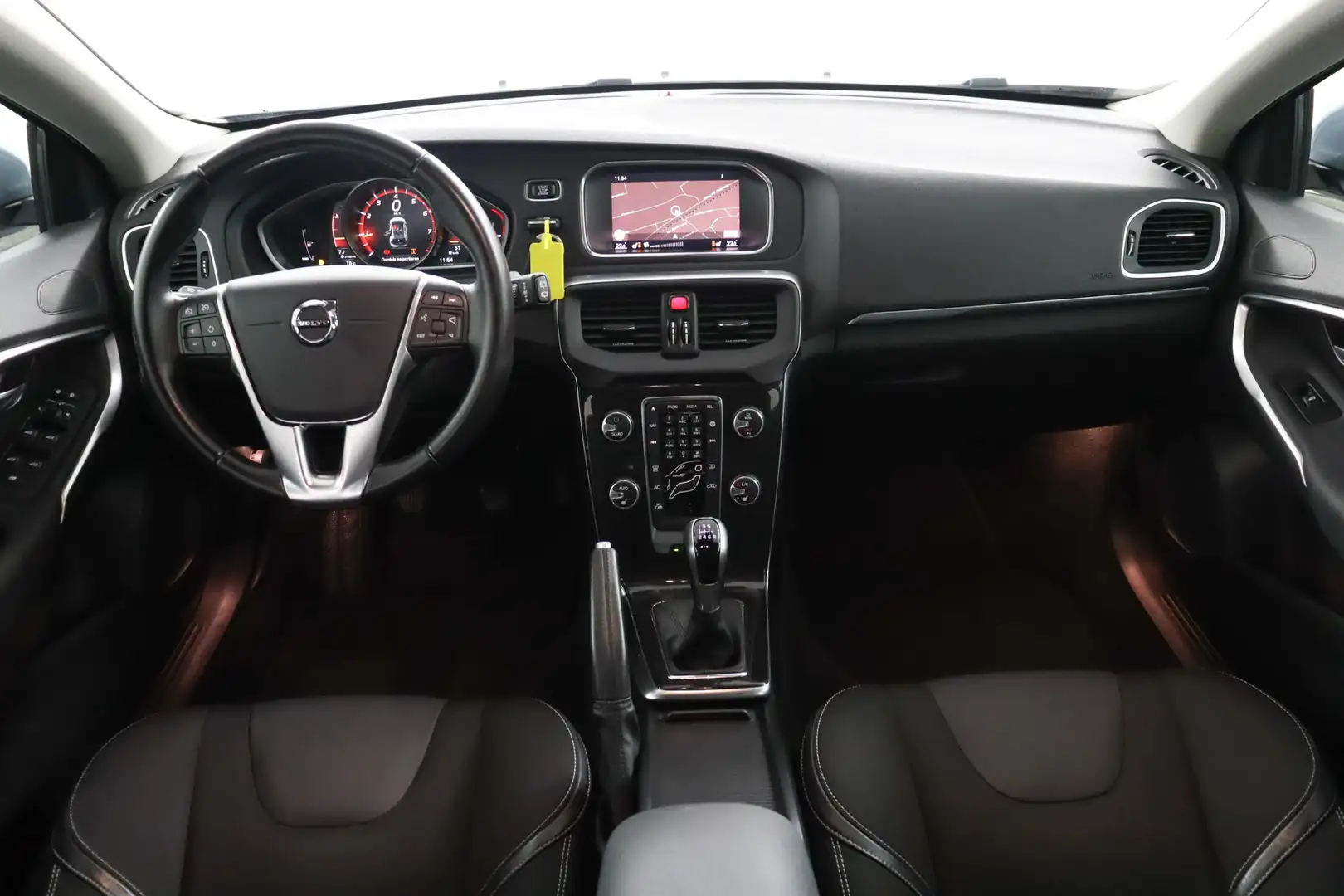 Volvo V40 2.0 T2 Nordic+ | Stoelverwarming | Cruise Control Bleu - 2