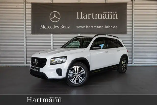 Mercedes-Benz GLB 200 Progressive Night AHK KeylGo Totwinkel KeylessGo/Autom./Klima/LED/Park Assist./Sitzhzg./MF Lenkrad/L R Sensor/Dachrel.