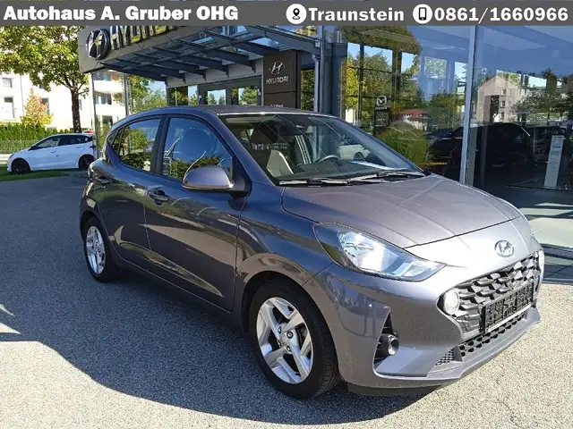 Hyundai i10 Trend Klima + Sitz- und Lenkradheizung+8-fach