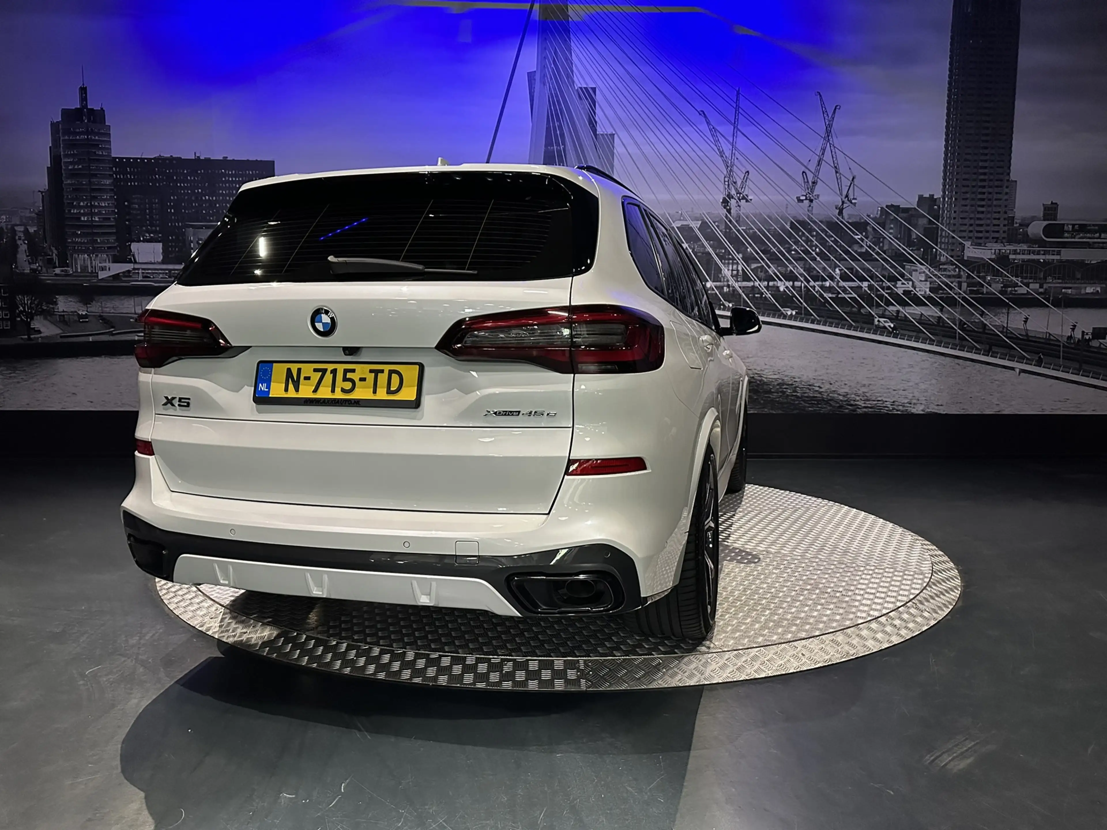 BMW X5 XDrive45e High Executive *Pano*360camera*Trekhaak* — photo 12