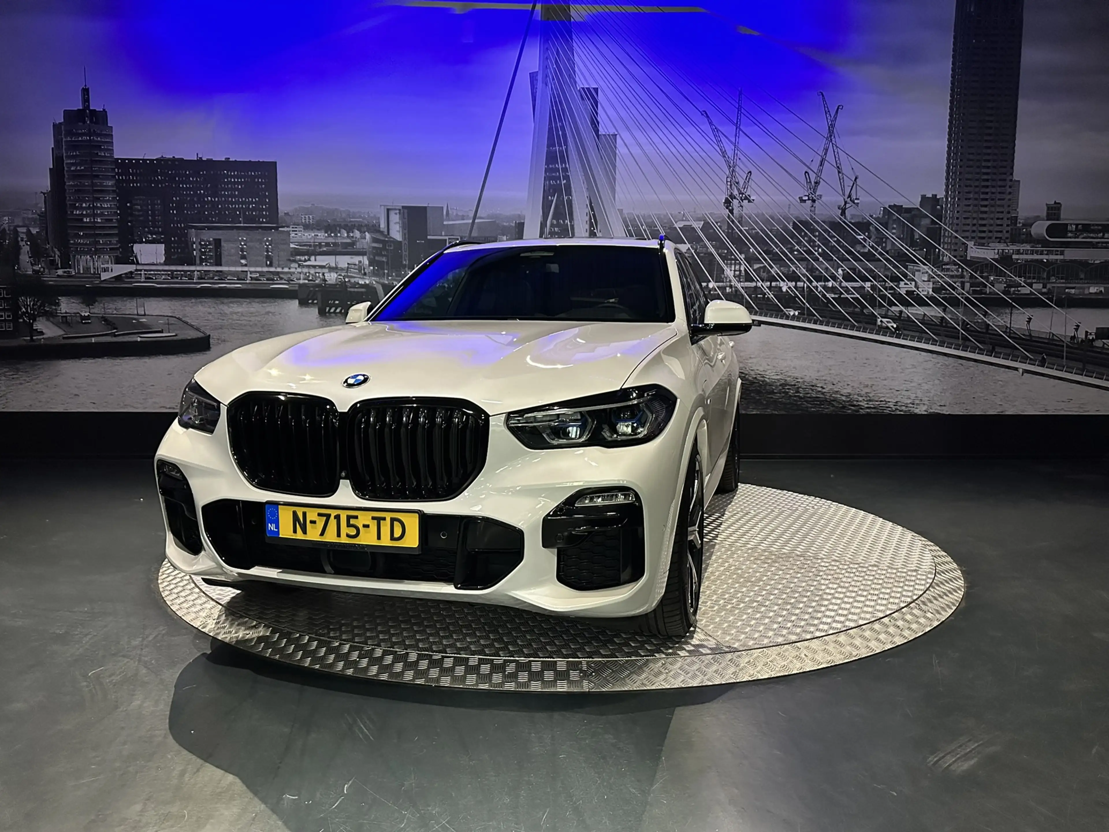 BMW X5 XDrive45e High Executive *Pano*360camera*Trekhaak* — photo 6